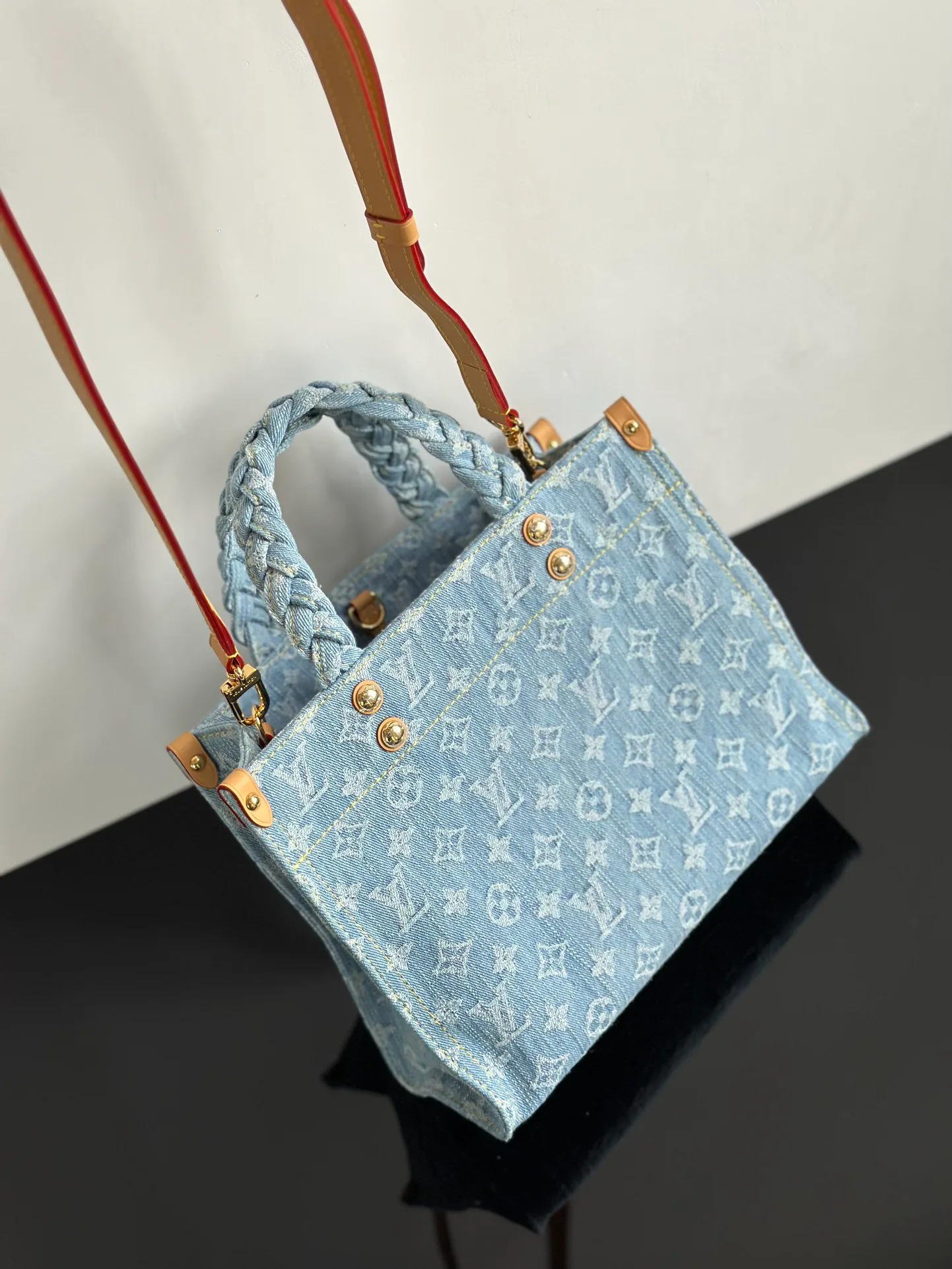 Women's Classic Handbags LOUIS VUITTON 18376500