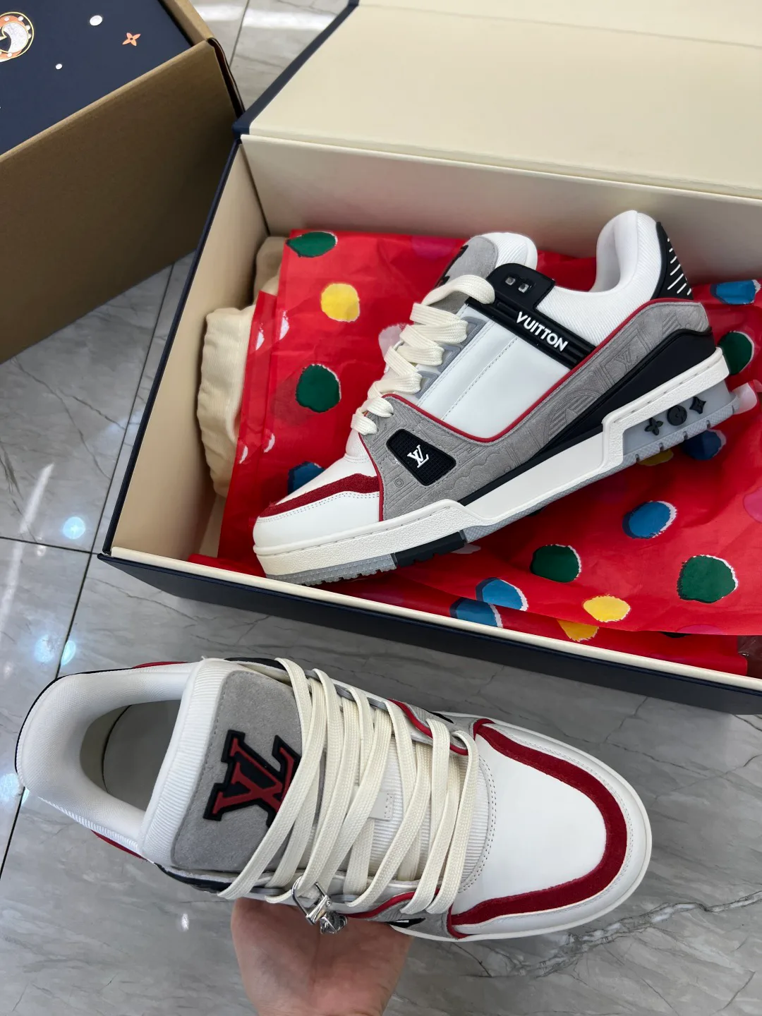 Women's Sneakers LOUIS VUITTON 17941659