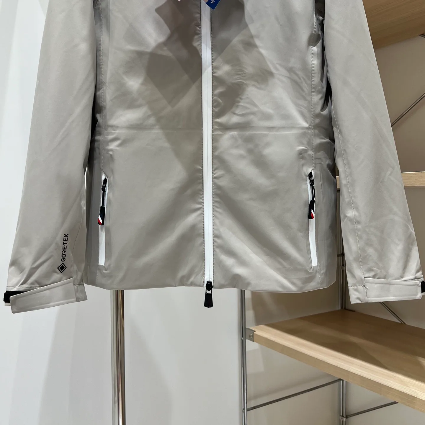 Women's Jackets And Down Jackets MONCLER 18131363