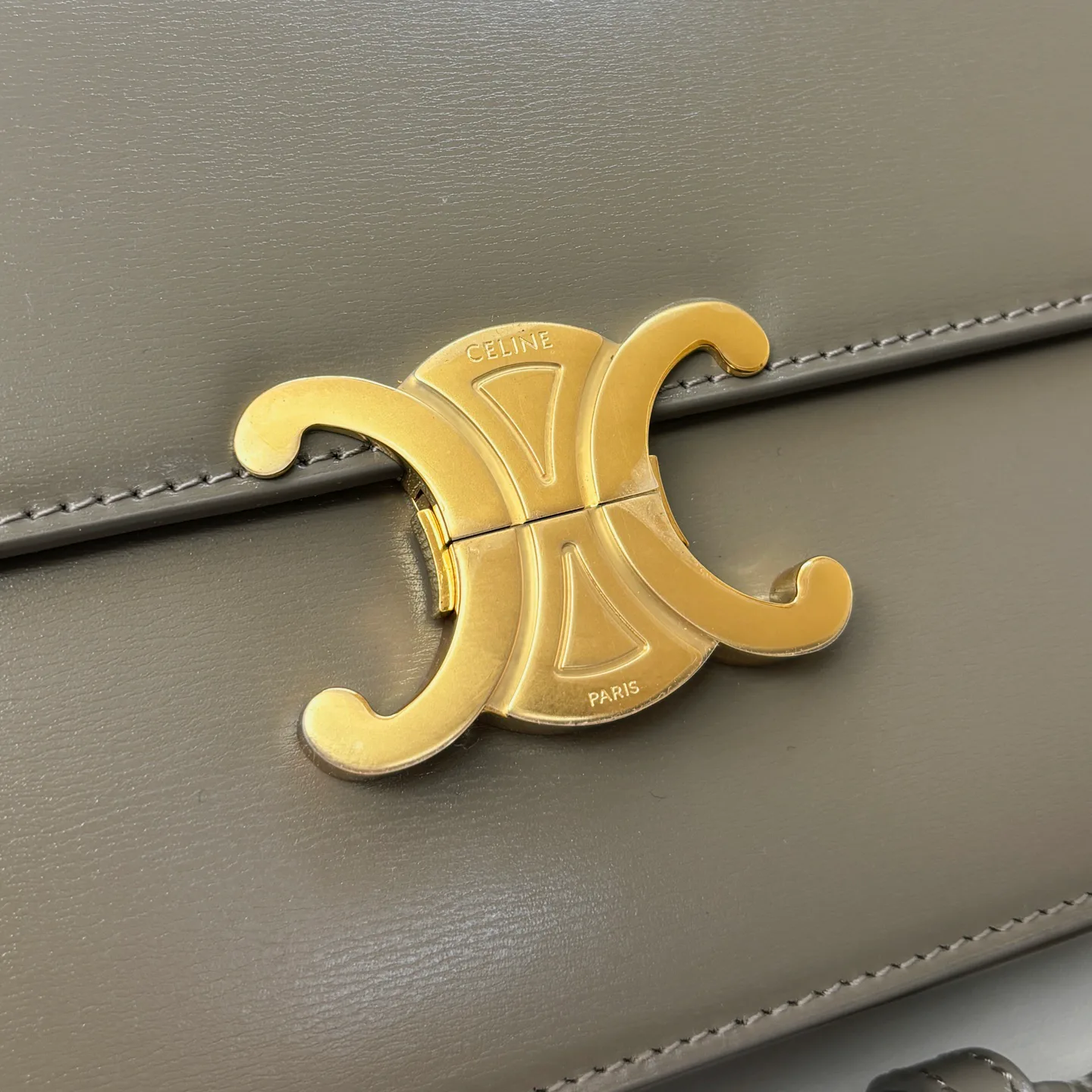 Women's Classic Handbags CELINE 17806352