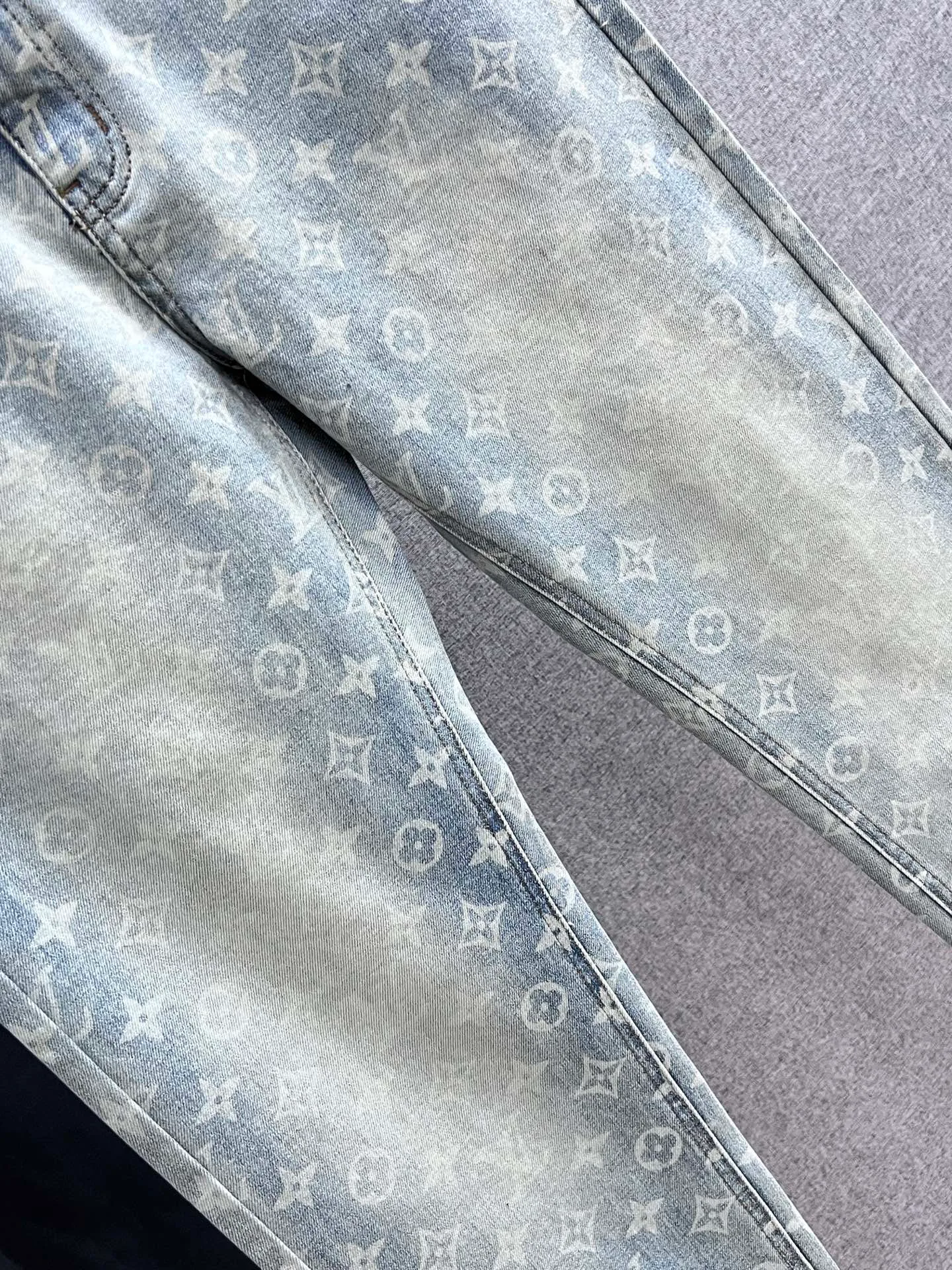 Men's Jeans LOUIS VUITTON 18097850