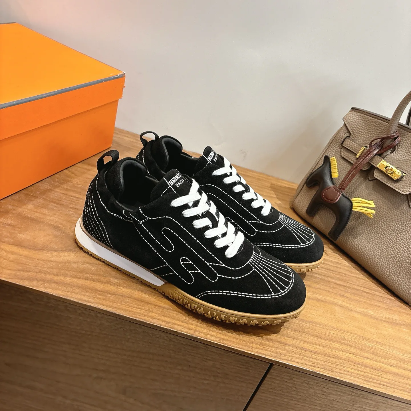 Women's Sneakers HERMES 18006066