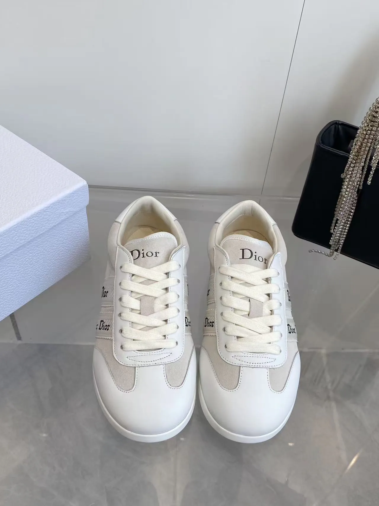 Women's Sneakers CHRISTIAN DIOR 17797770
