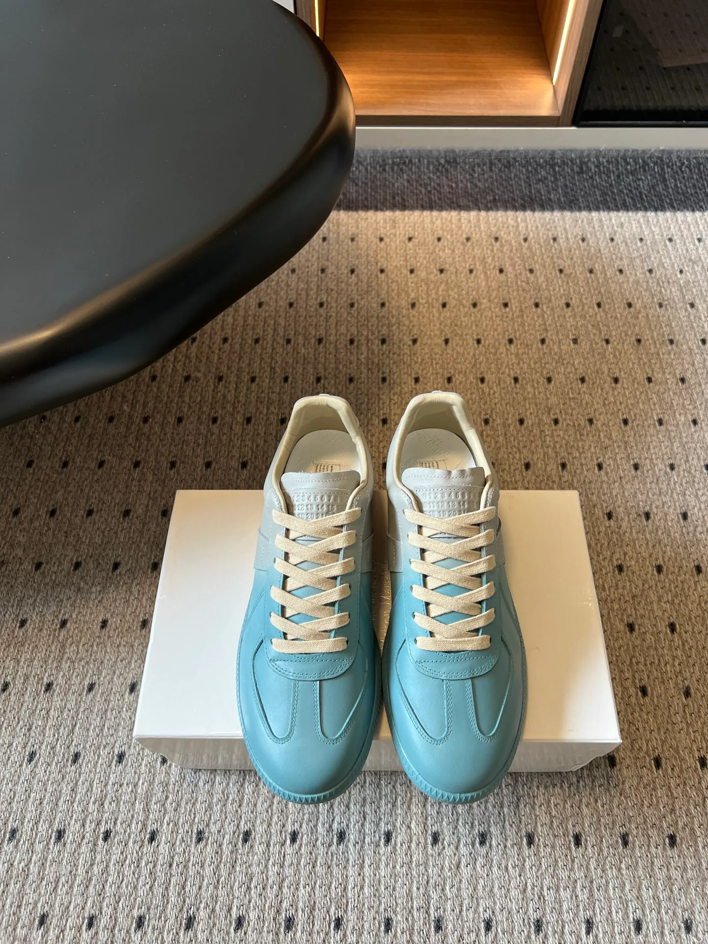 Women's Sneakers MAISON MARGIELA 17419520