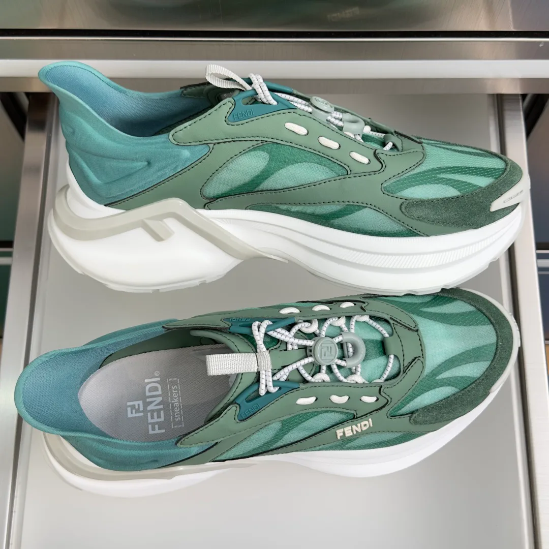 Women's Sneakers FENDI 17950691