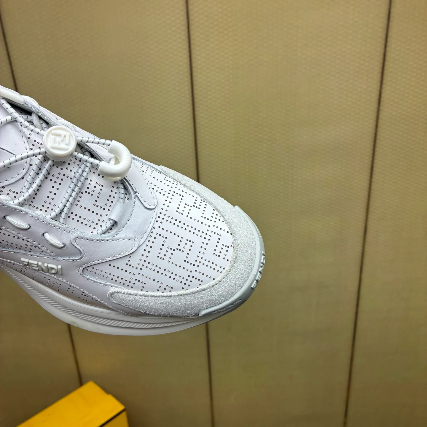 Men's Sneakers FENDI 18516339