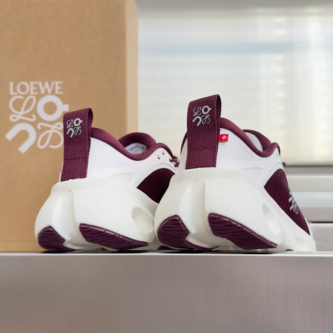 Women's Sneakers LOEWE 18339162