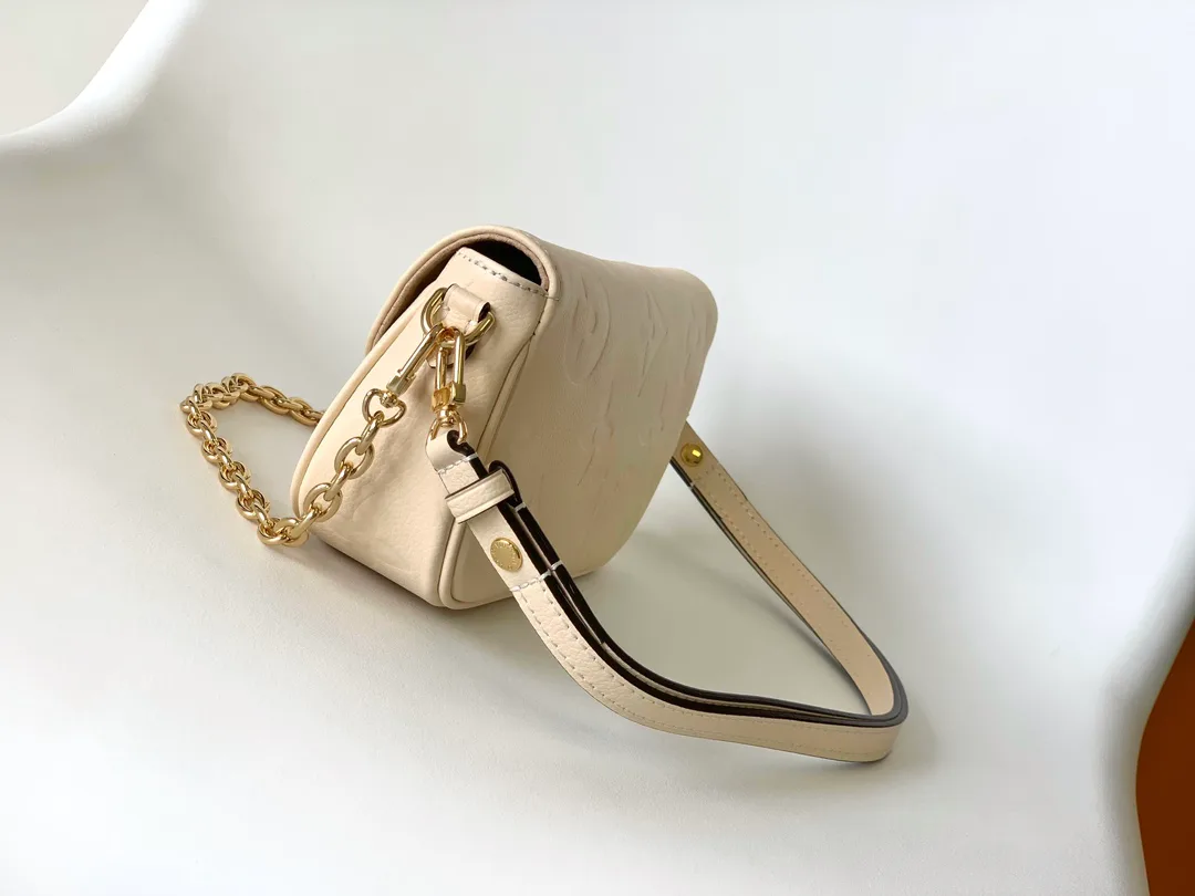 Women's Classic Handbags LOUIS VUITTON 17949184