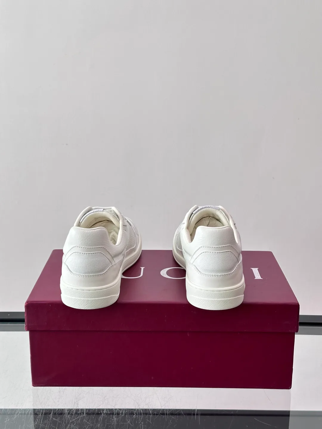 Women's Sneakers GUCCI 18102704