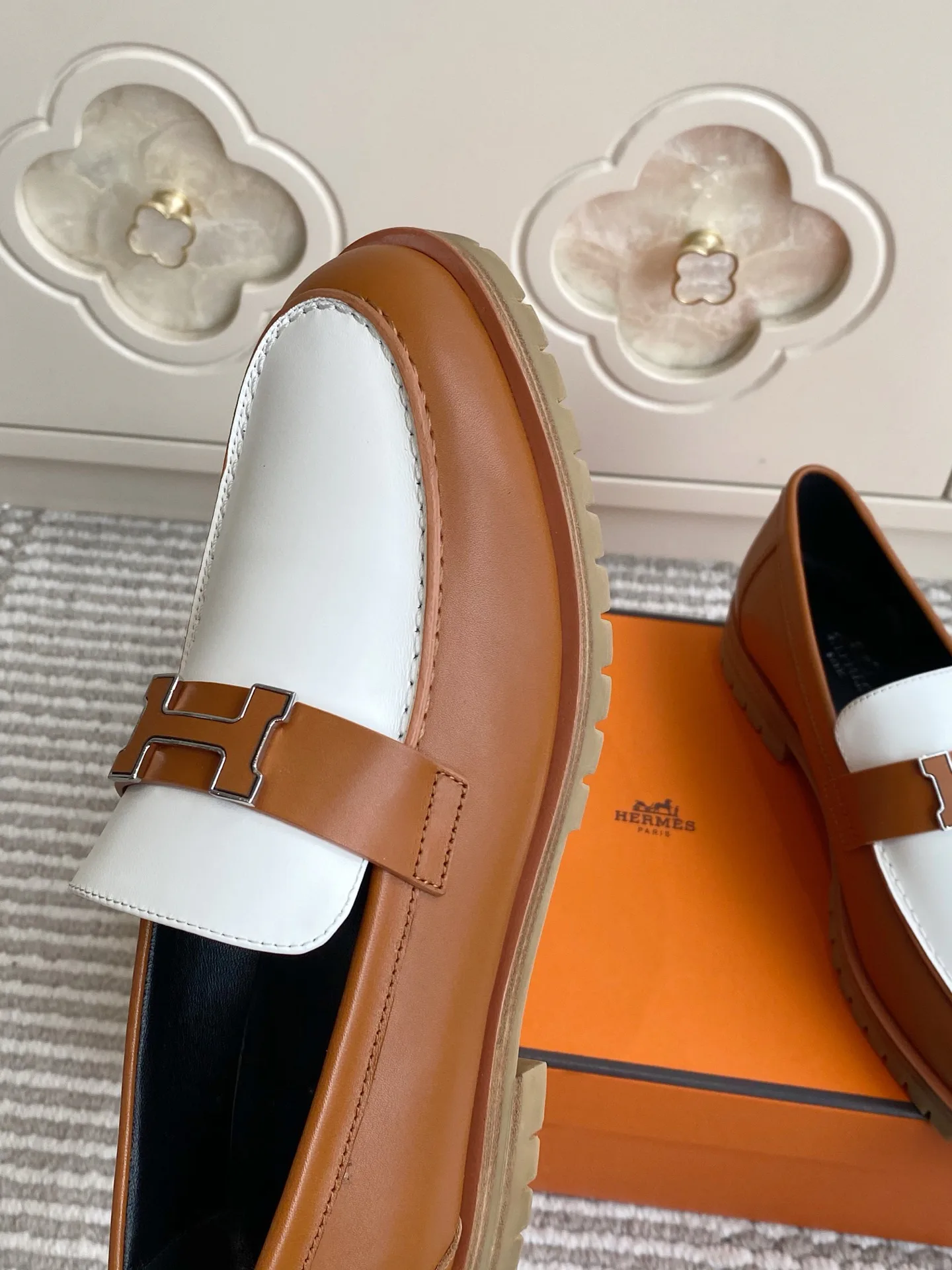 Women's Loafers And Moccasins HERMES 17476147
