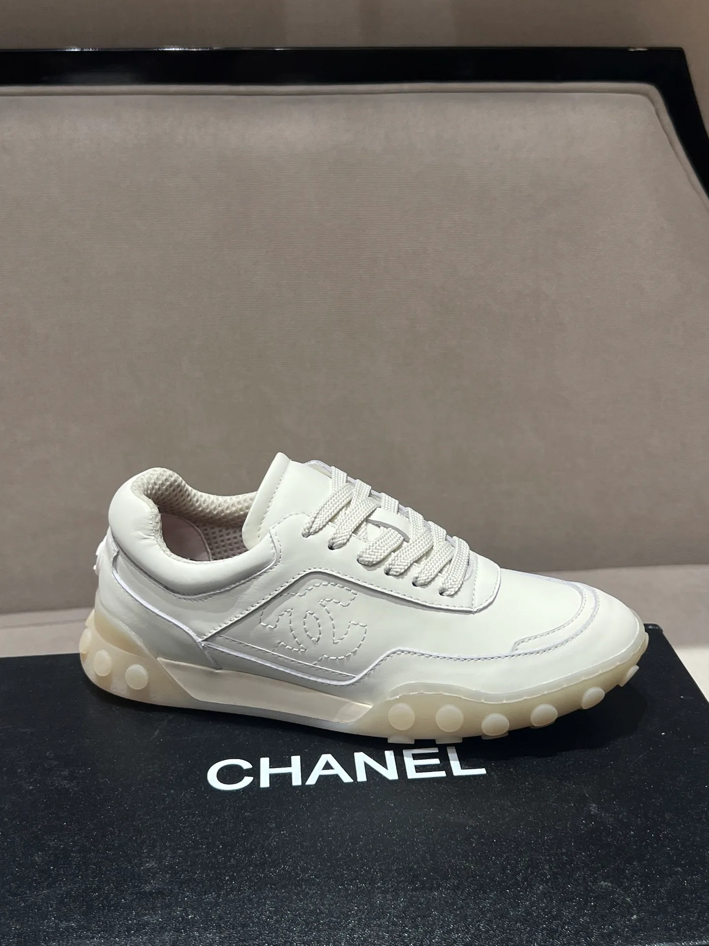 Women's Sneakers CHANEL 18020125