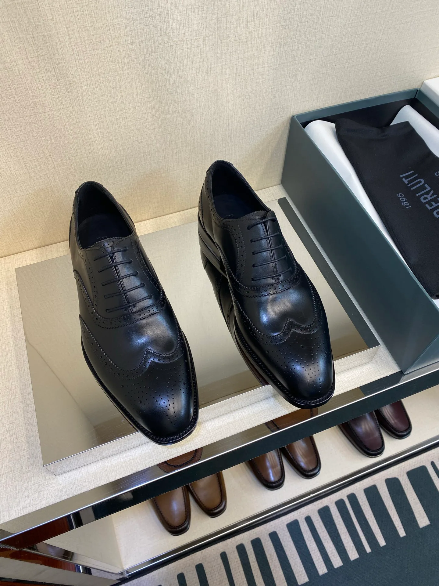 Men's Loafers And Dress Shoes BERLUTI 17972043