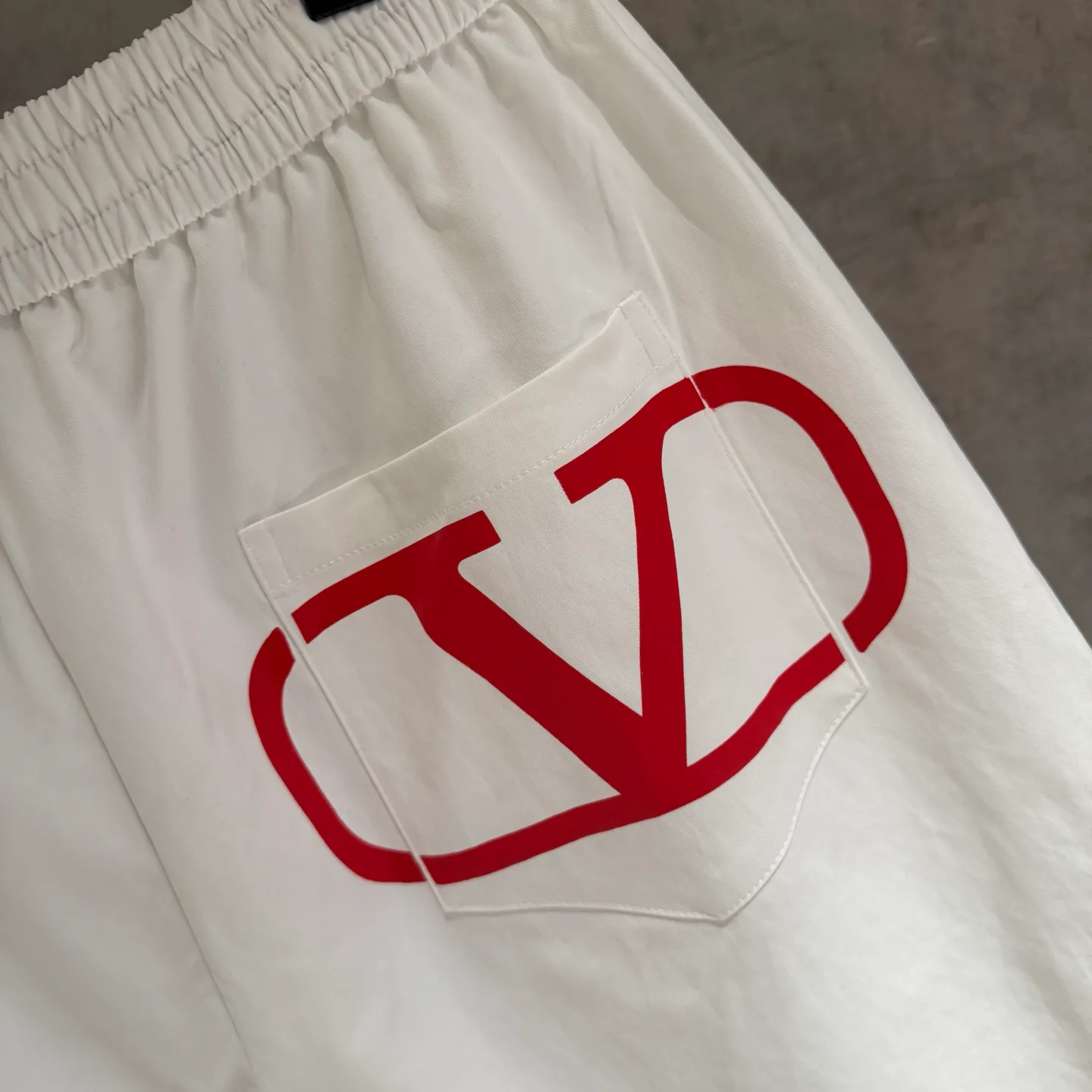 Men's Shorts VALENTINO 17567014