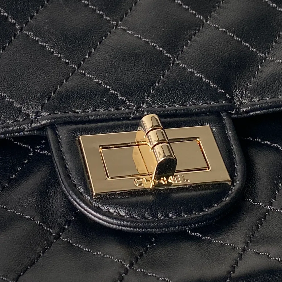 Women's Classic Handbags CHANEL 17827294