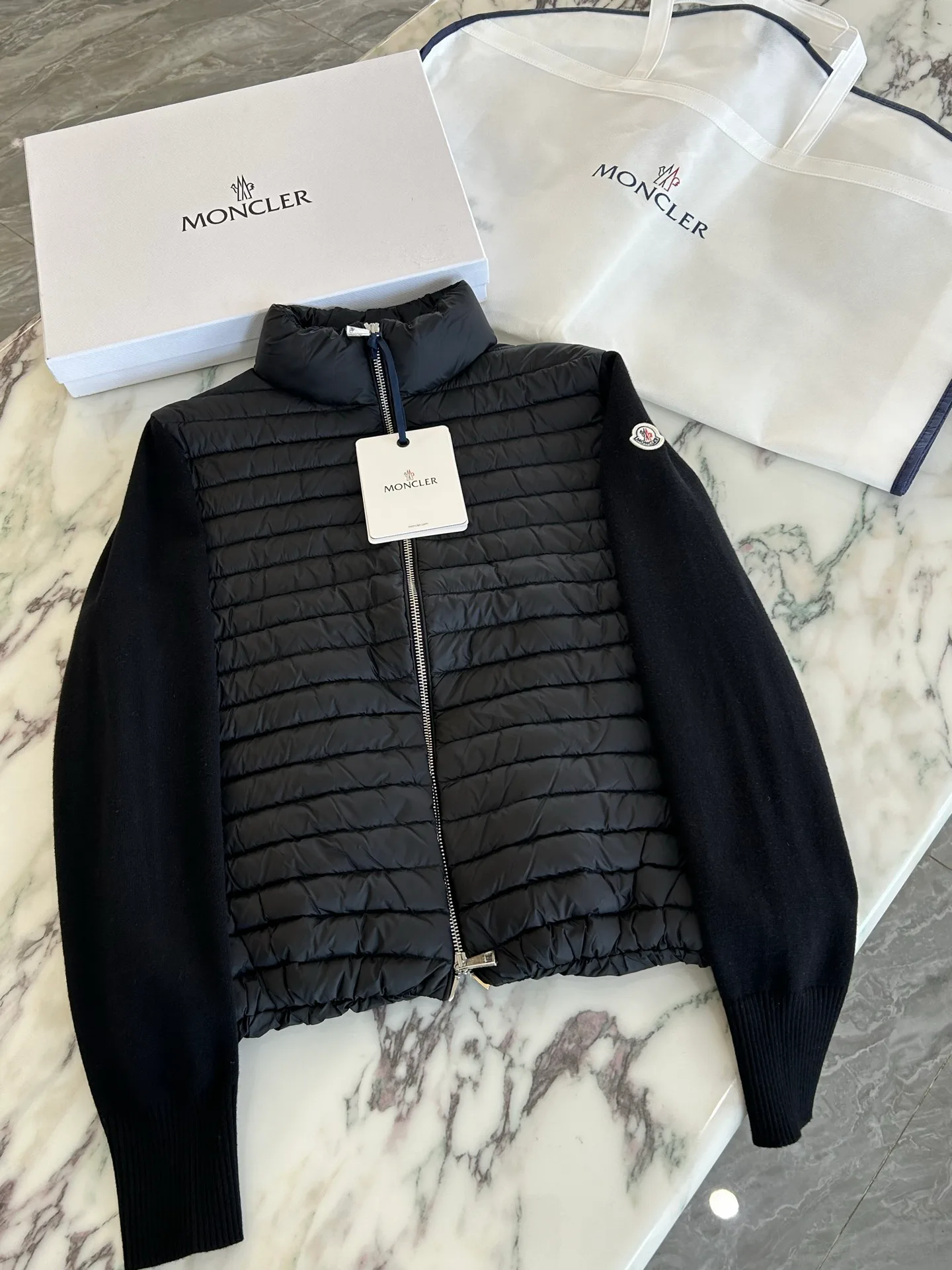 Men's Jumpers And Sweaters MONCLER 18330328