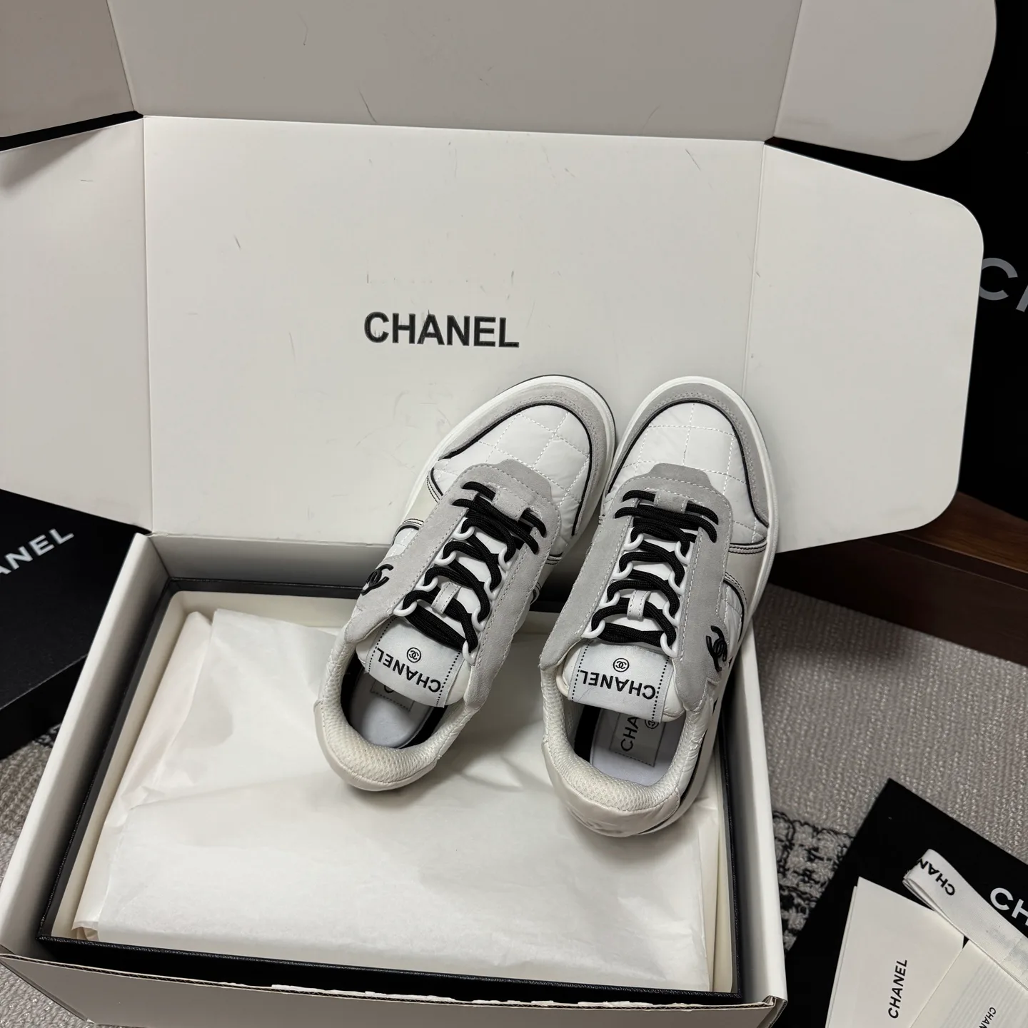 Women's Sneakers CHANEL 18195100