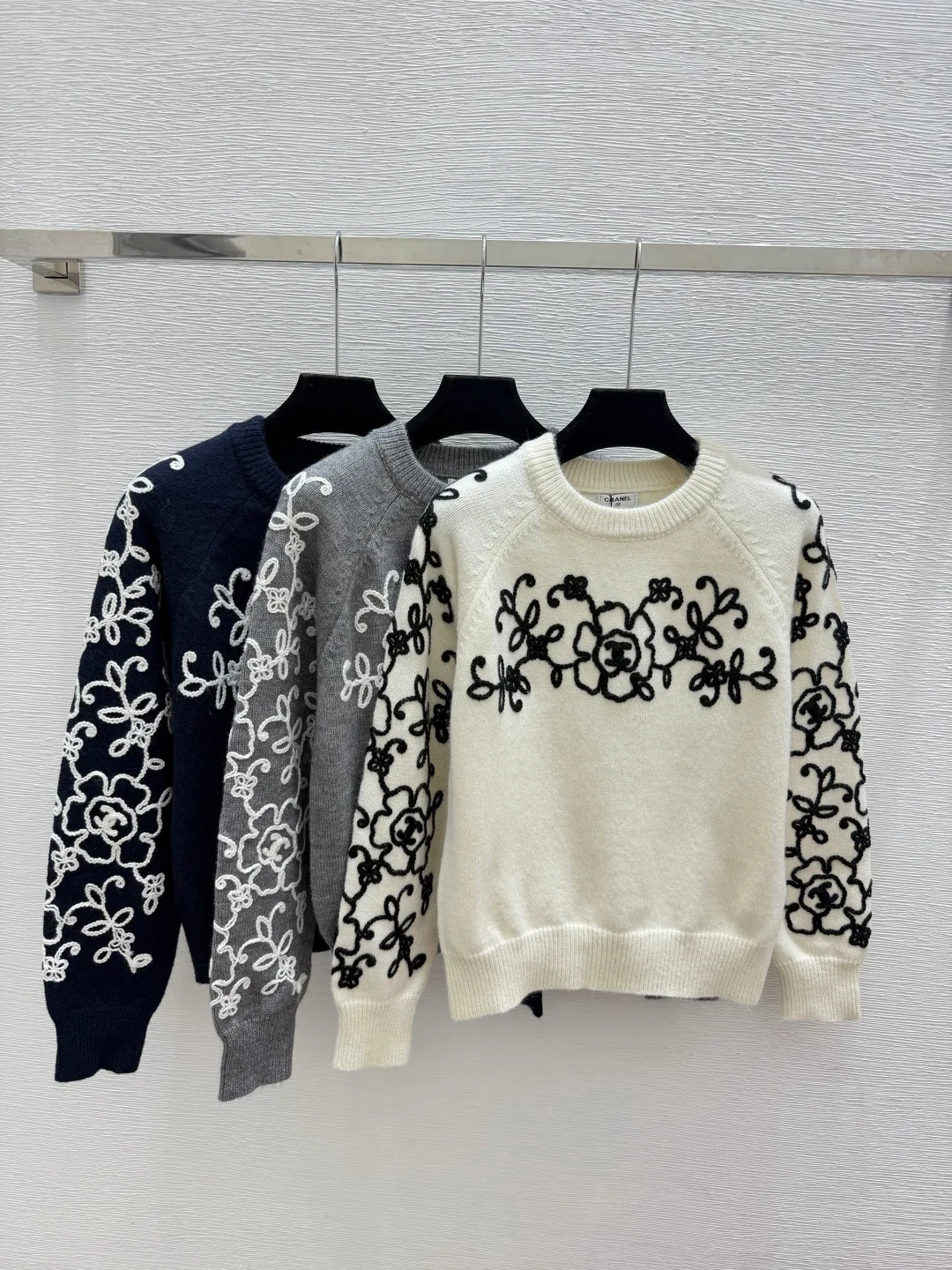 Women's Jumpers And Sweaters CHANEL 18176320