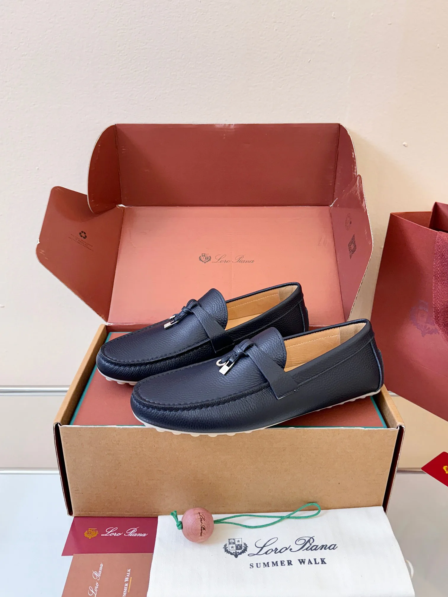 Men's Loafers And Dress Shoes LORO PIANA 17122917