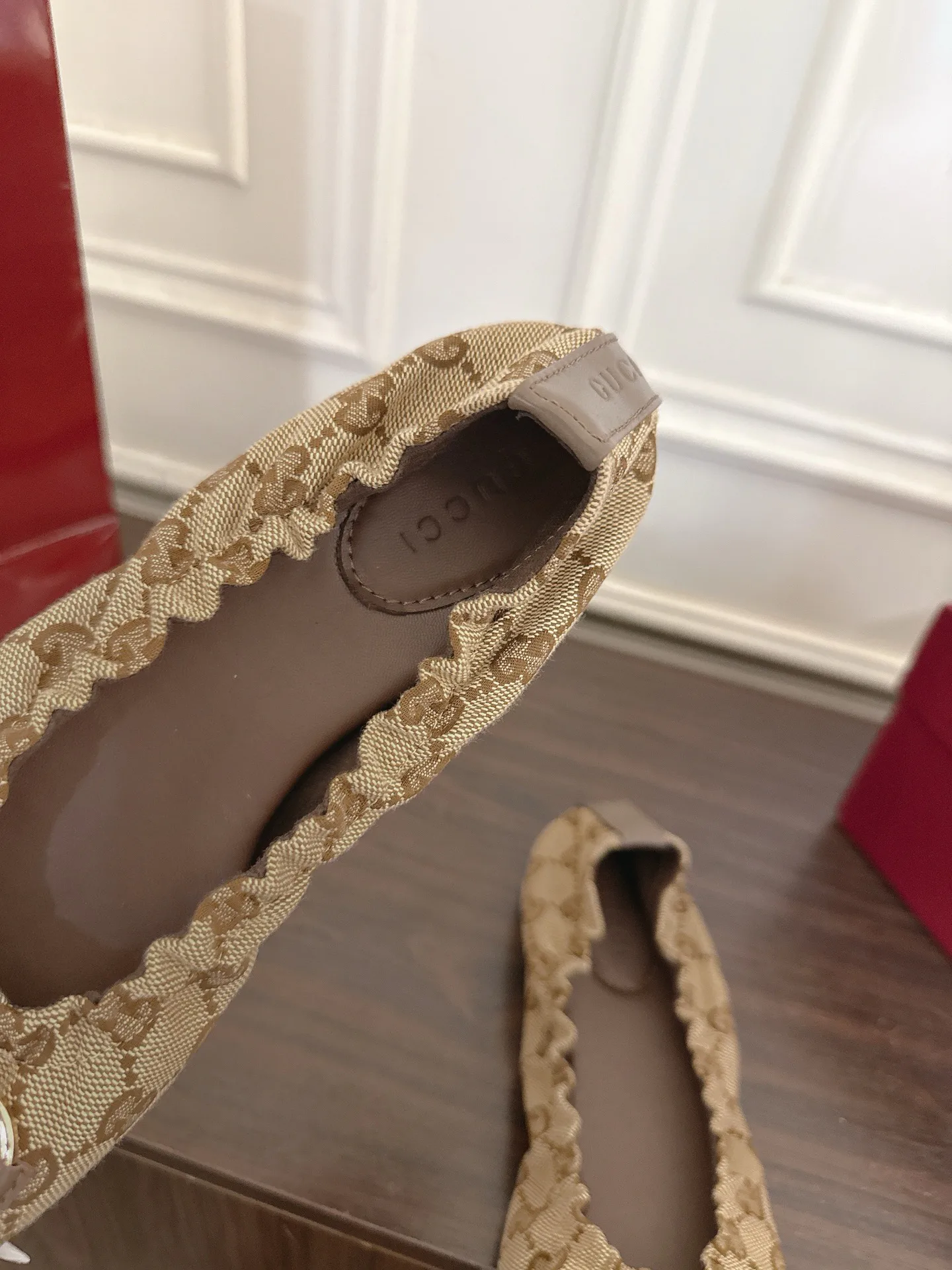 Women's Ballet Flats GUCCI 18135545
