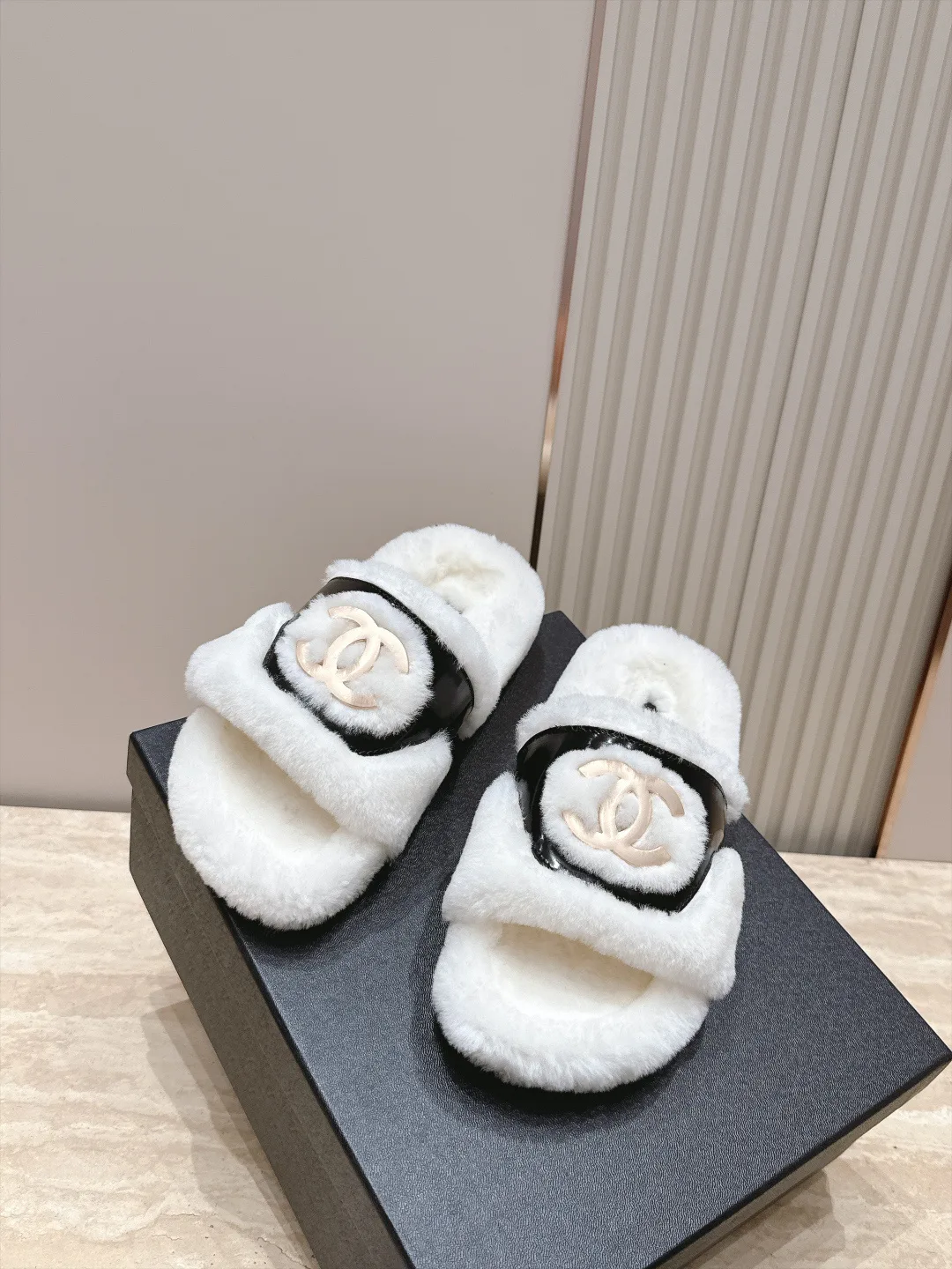 Women's Slippers CHANEL 18266285