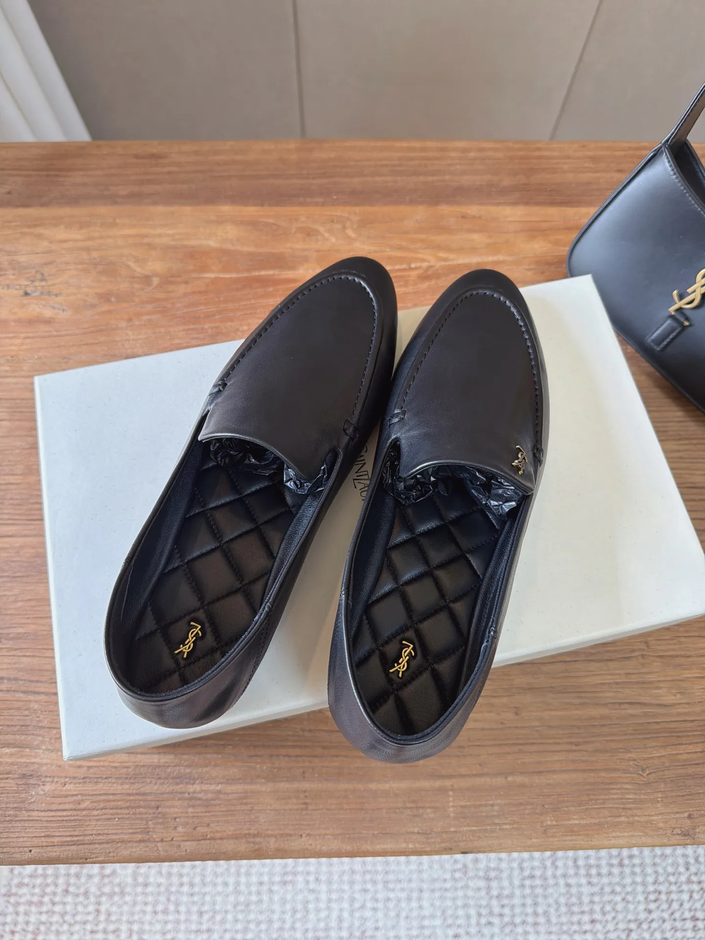 Women's Loafers And Moccasins SAINT LAURENT 18466599