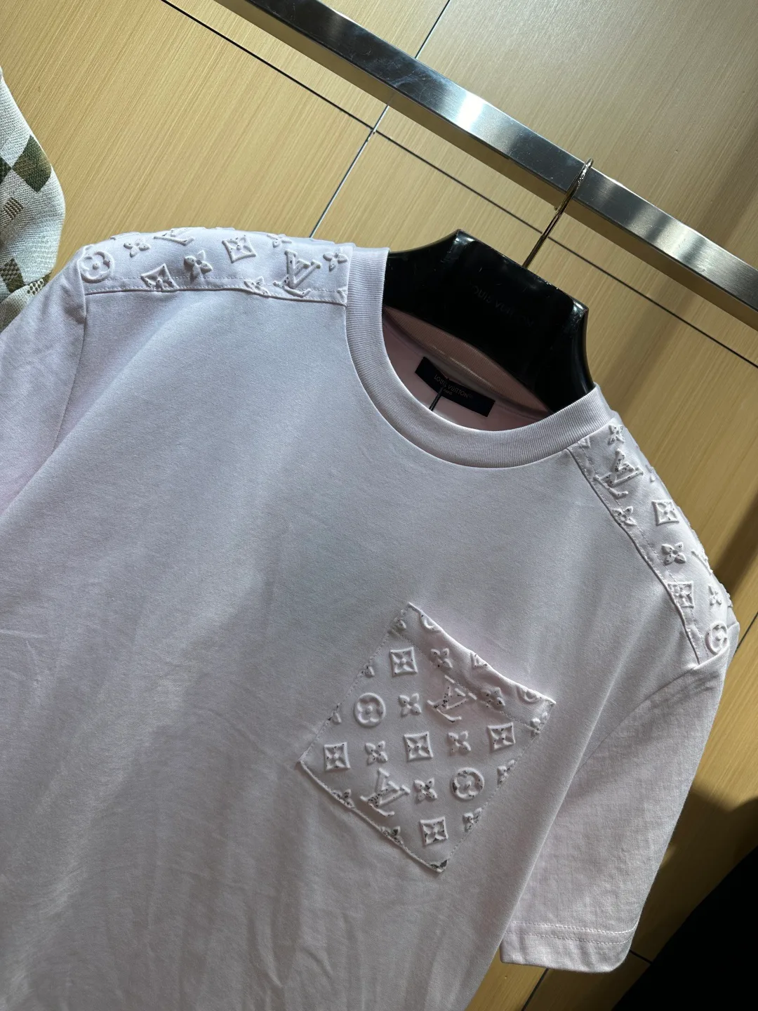 Men's T-Shirts LOUIS VUITTON 17813126