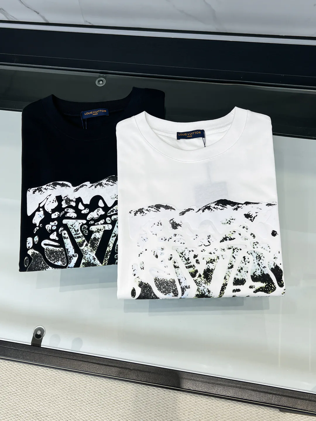 Men's T-Shirts LOUIS VUITTON 18499280