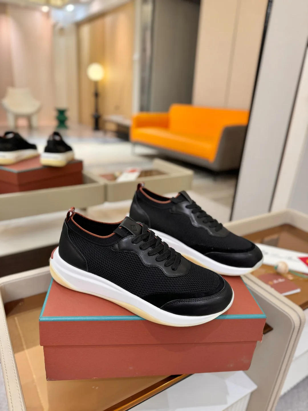 Men's Sneakers LORO PIANA 18039624