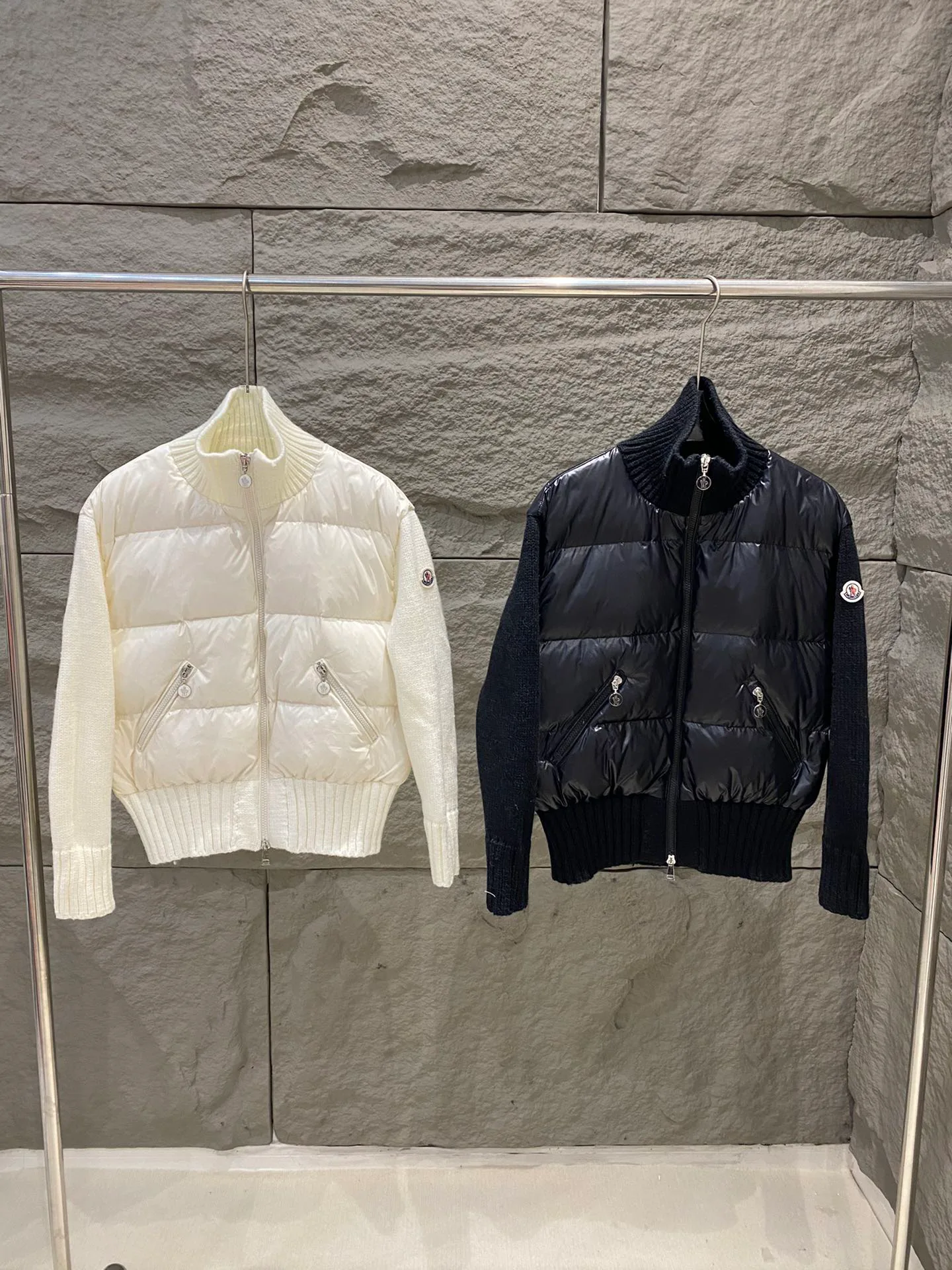 Women's Jackets And Down Jackets MONCLER 17964607