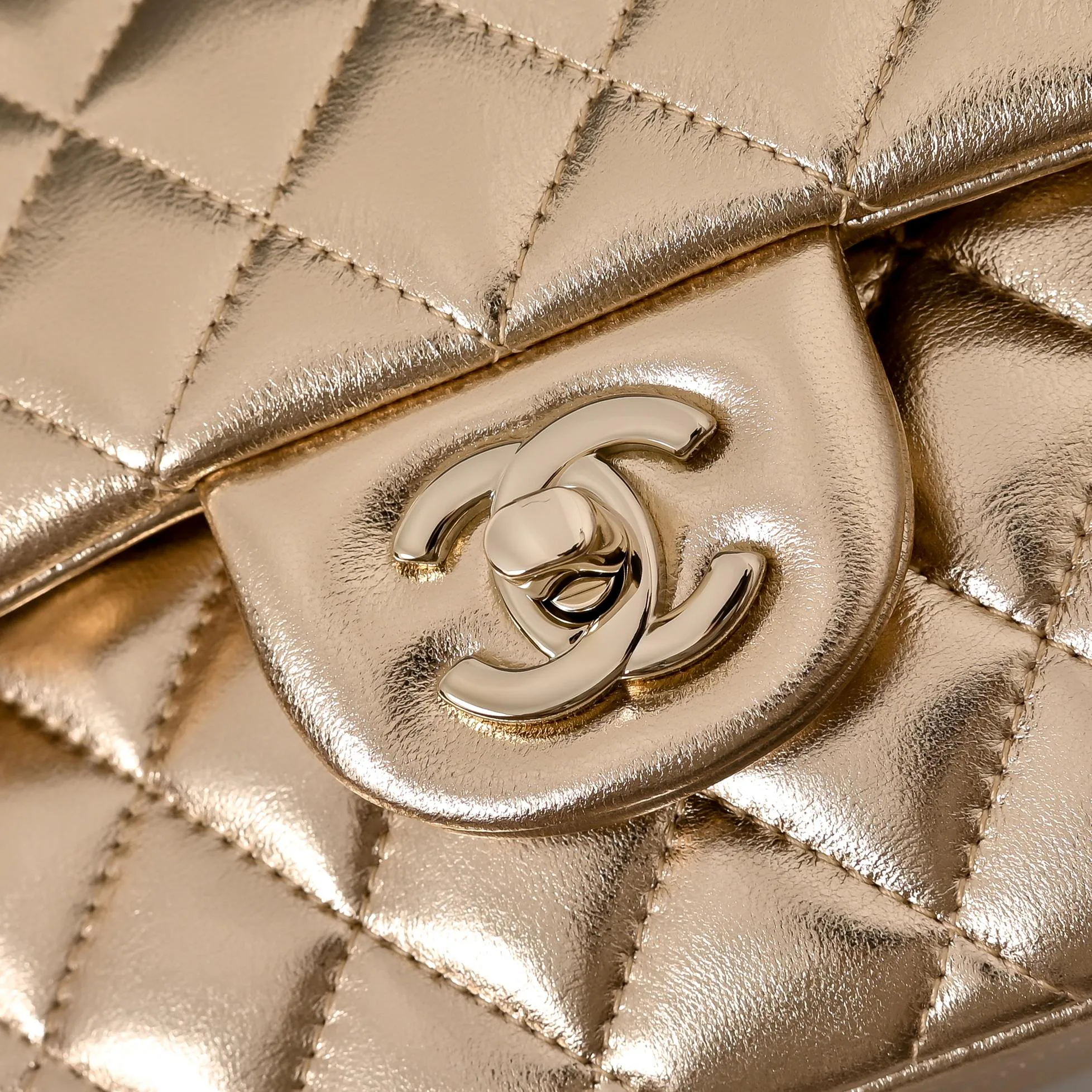 Women's Classic Handbags CHANEL 18307547