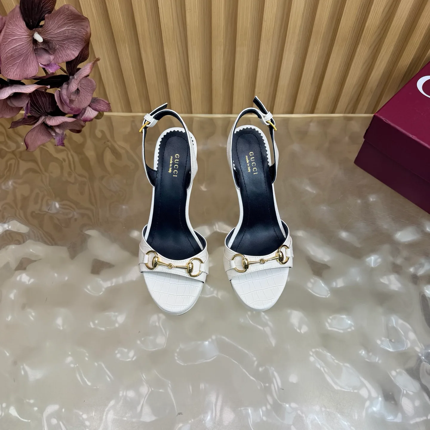 Women's Open-Toe Sandals GUCCI 17467489