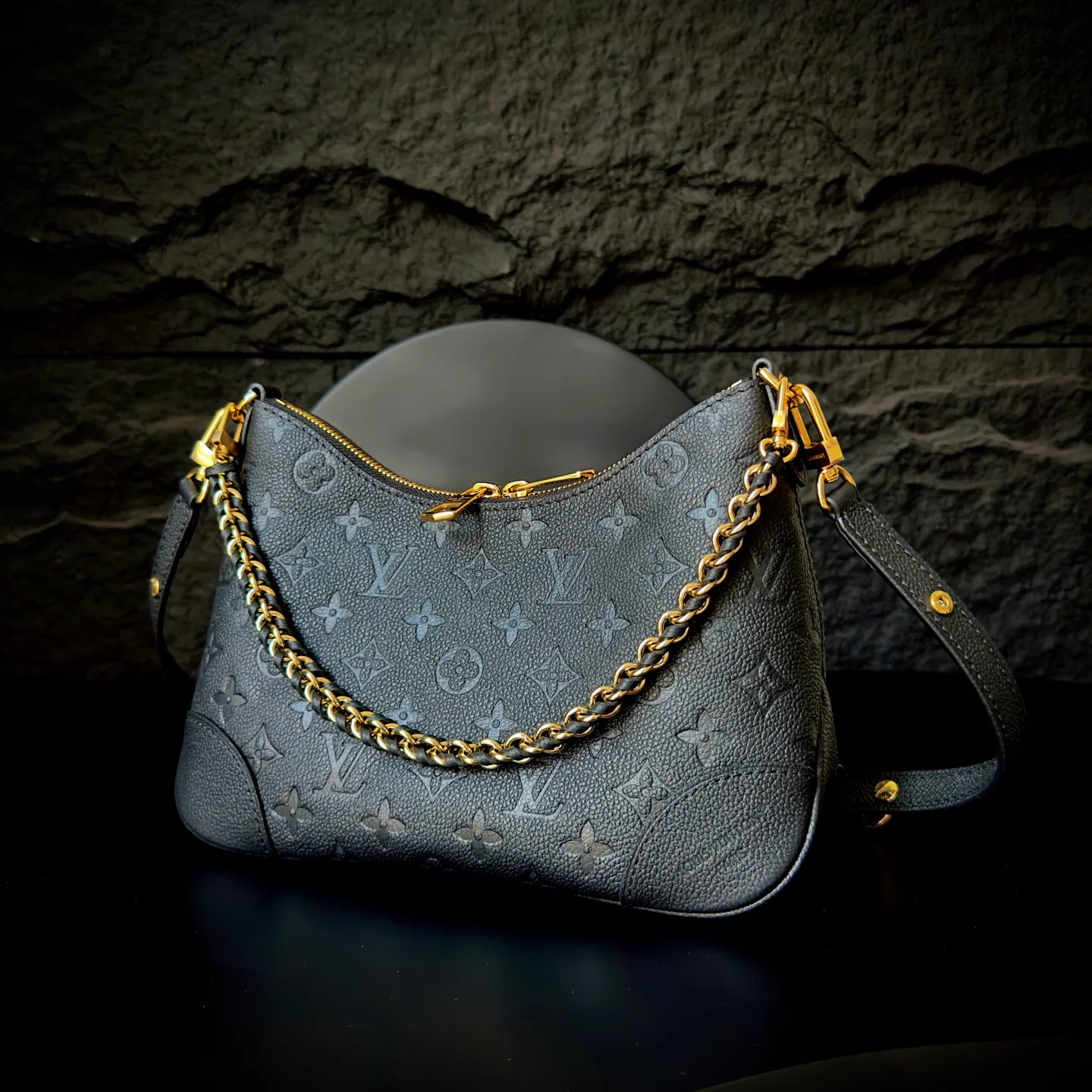 Women's Classic Handbags LOUIS VUITTON 17906951