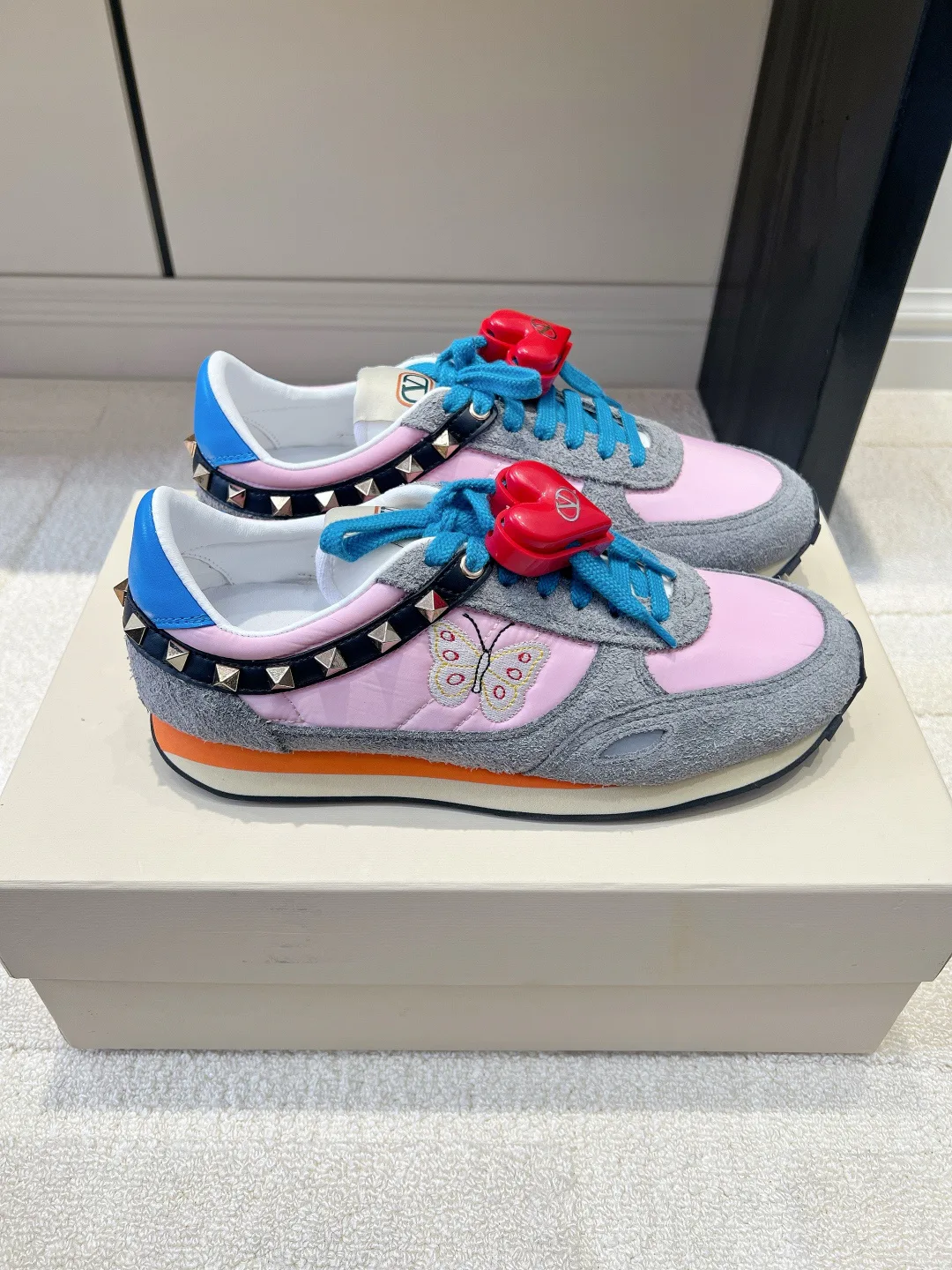Women's Sneakers VALENTINO 18436565