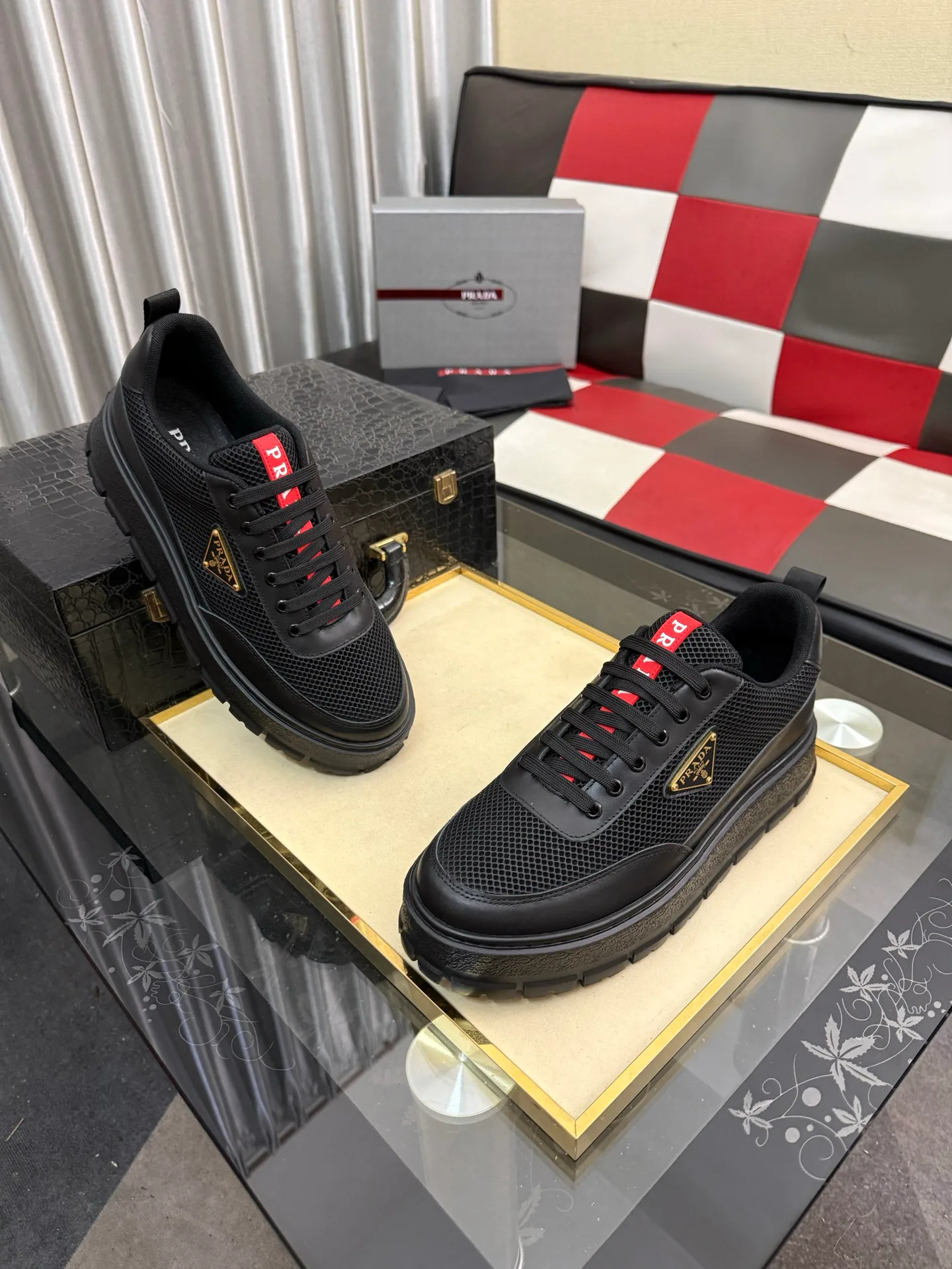 Men's Sneakers PRADA 18417412