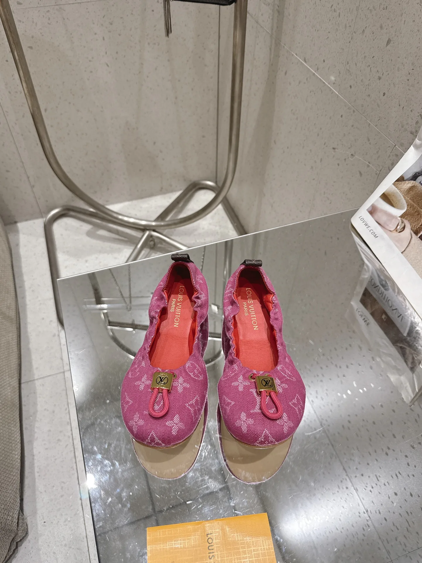 Women's Ballet Flats LOUIS VUITTON 17524758