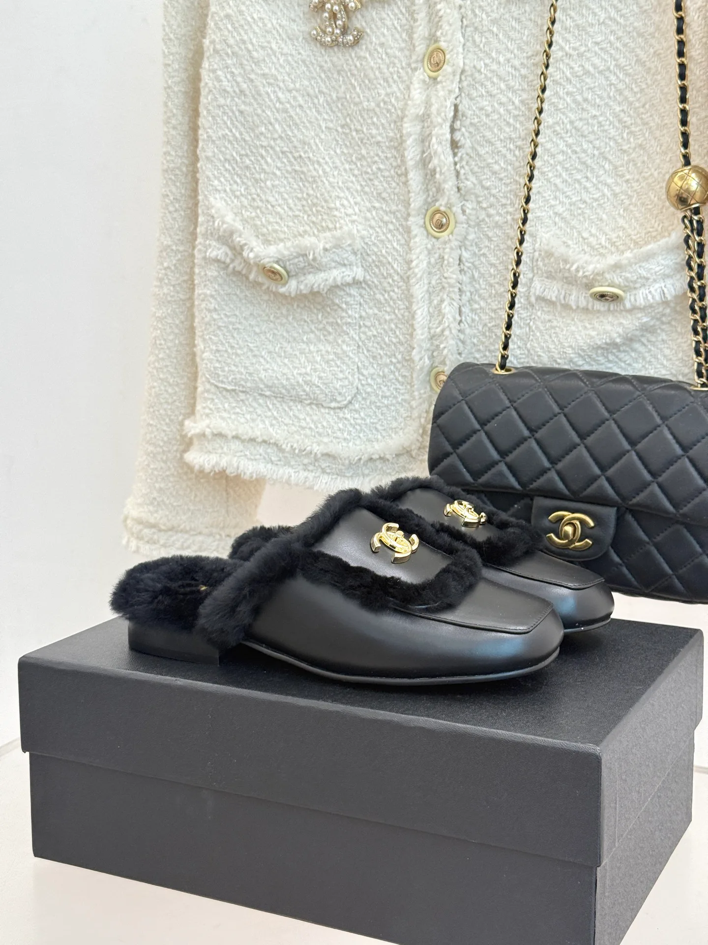 Women's Mules And Clogs CHANEL 17844962