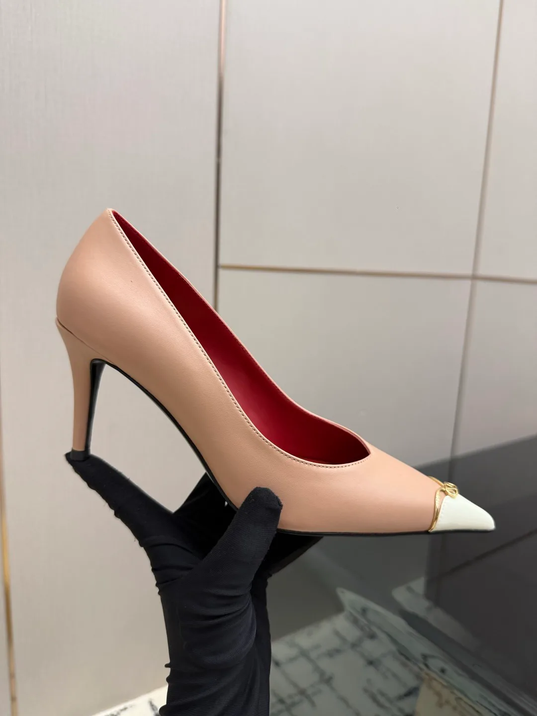 Women's Heels VALENTINO 17937557