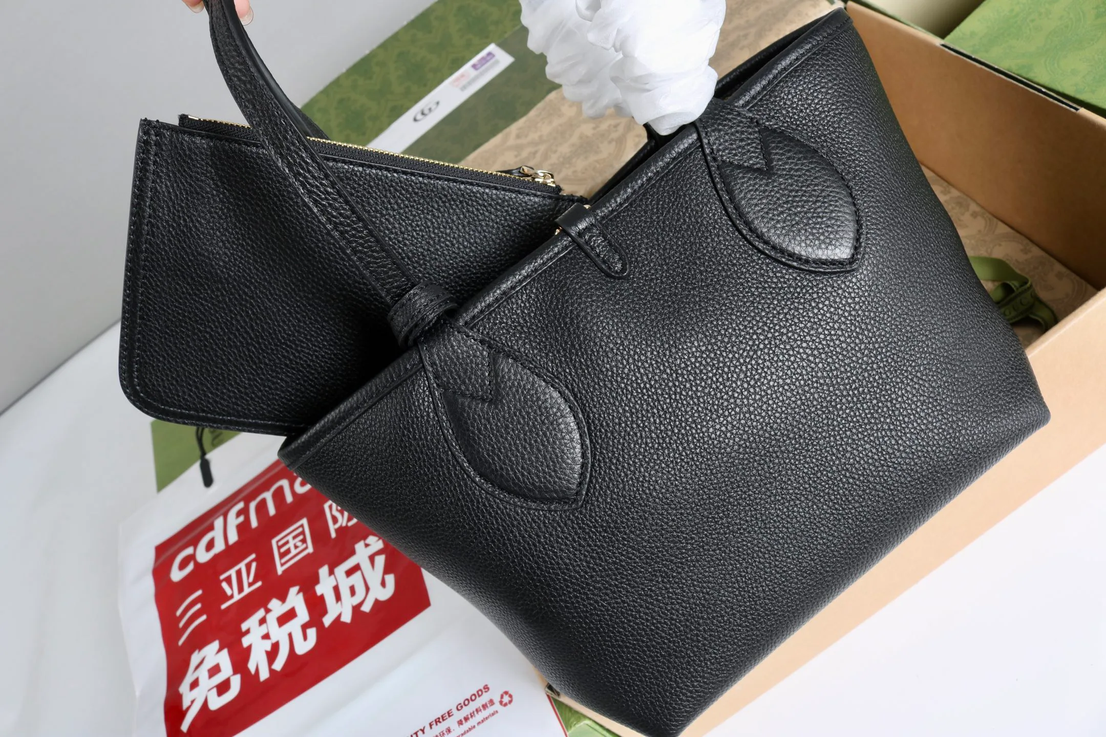 Women's Classic Handbags GUCCI 18404552