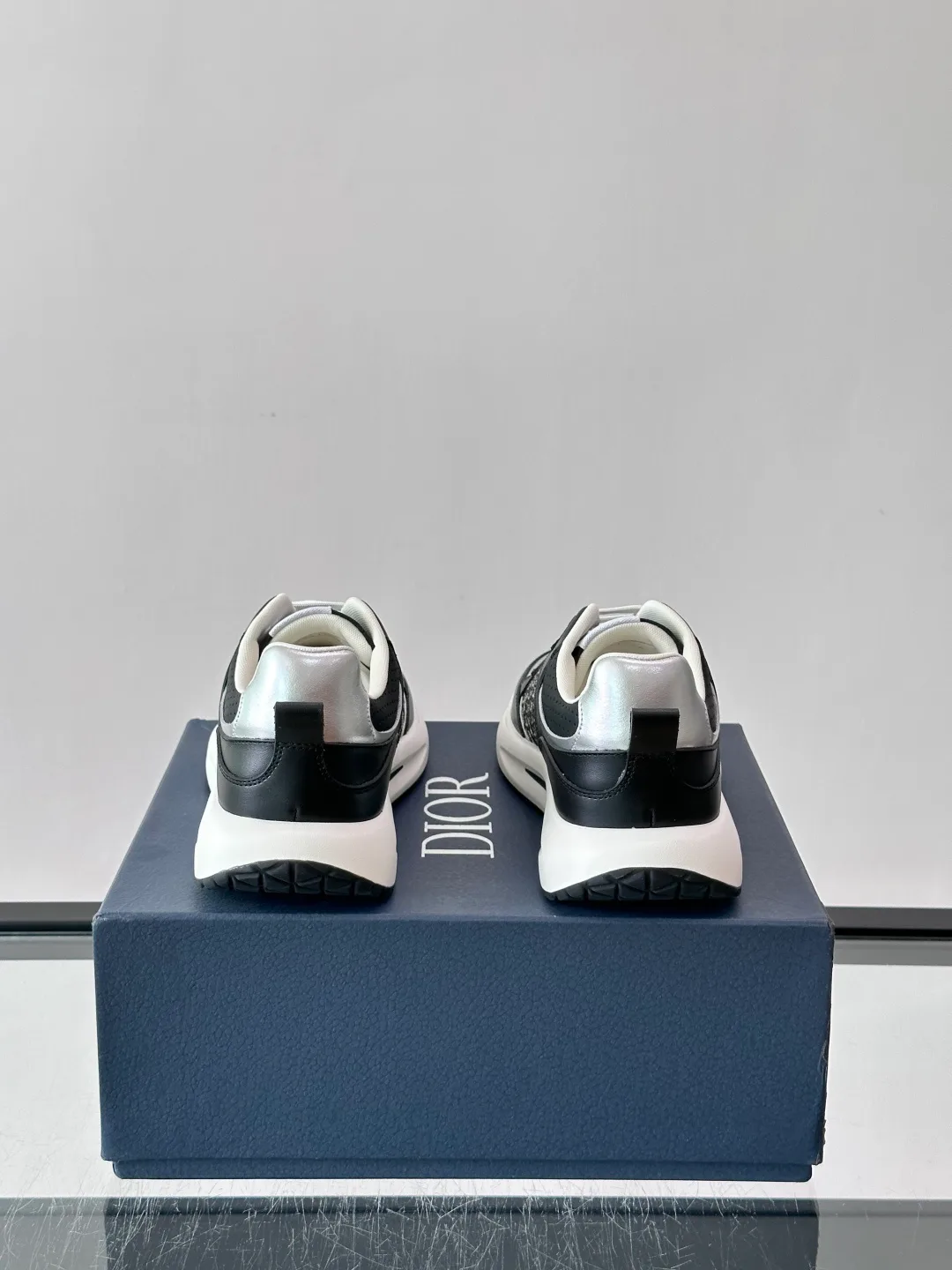 Men's Sneakers CHRISTIAN DIOR 18102338