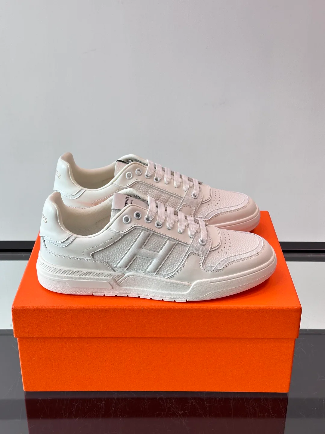 Men's Sneakers HERMES 18539667