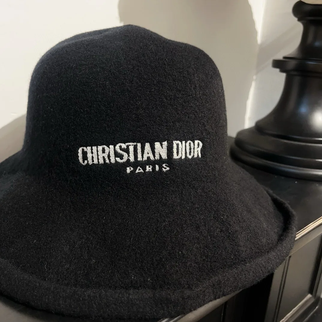 Hats CHRISTIAN DIOR 17973796