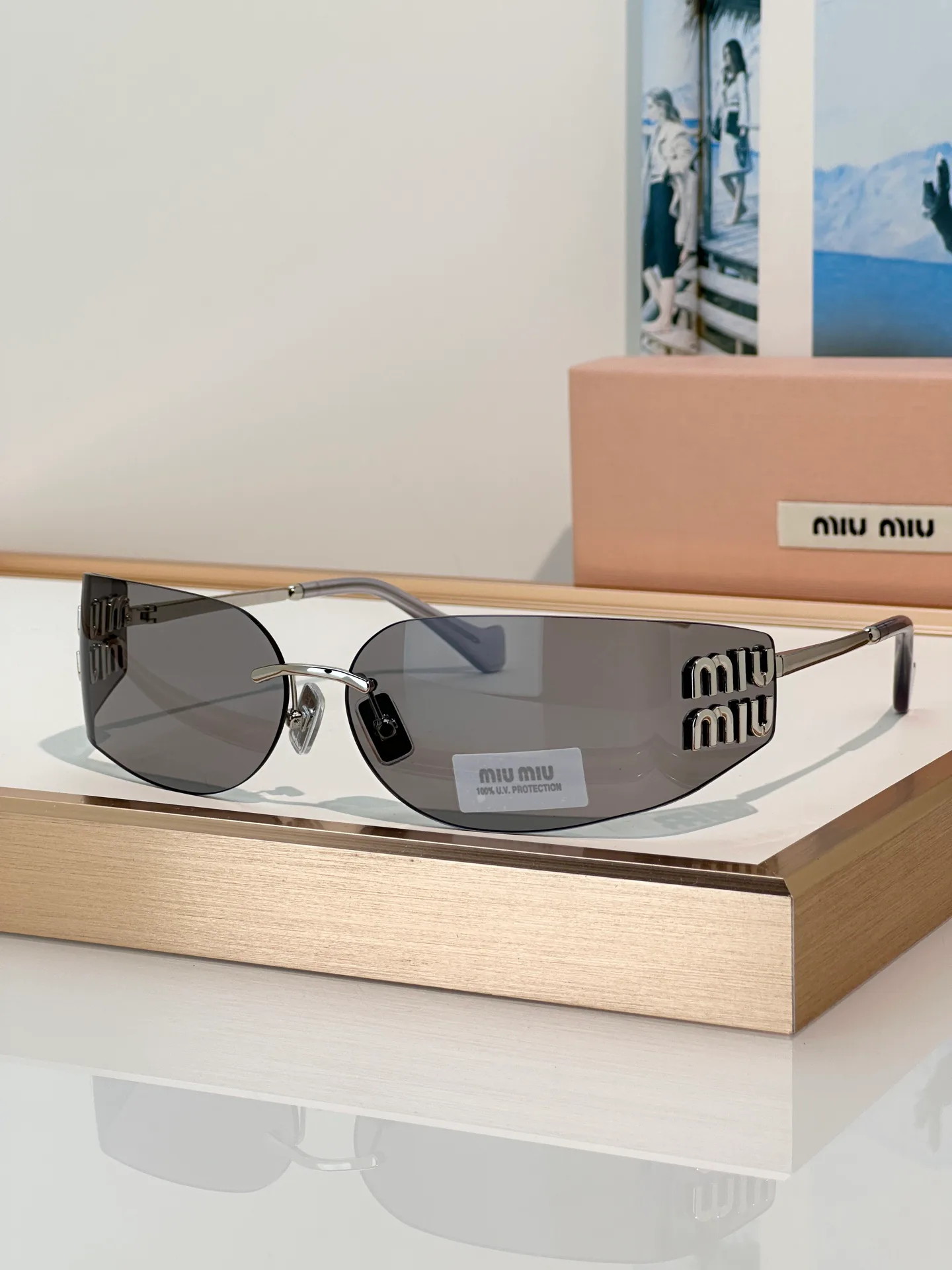 Glasses MIU MIU 18095022