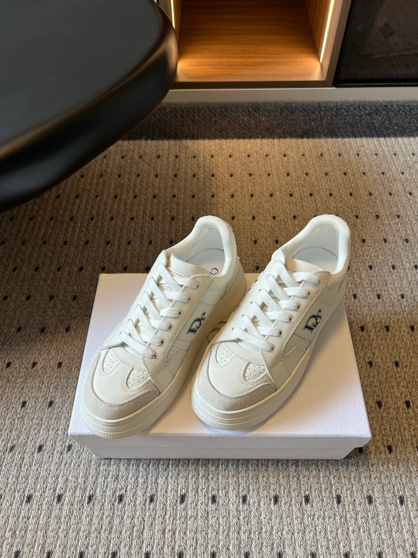Women's Sneakers CHRISTIAN DIOR 18139661