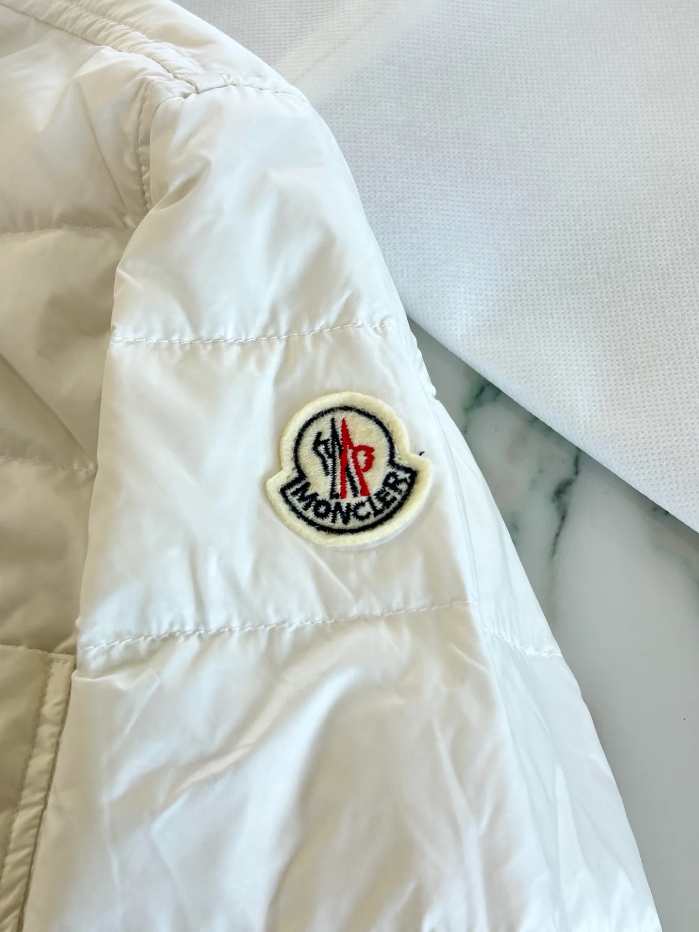 Men's Jackets And Down Jackets MONCLER 18231324