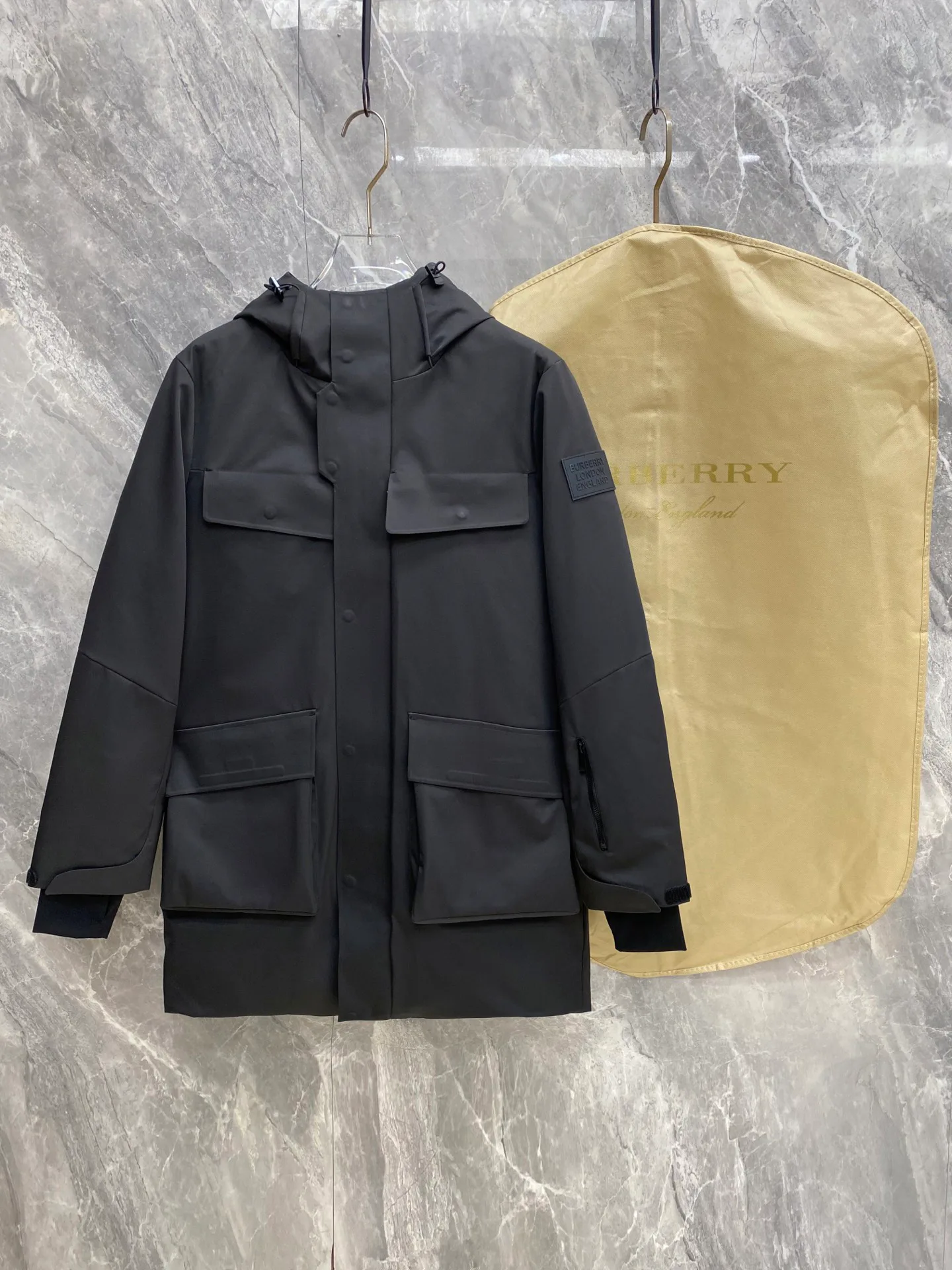 Men's Jackets And Down Jackets MONCLER 18348644