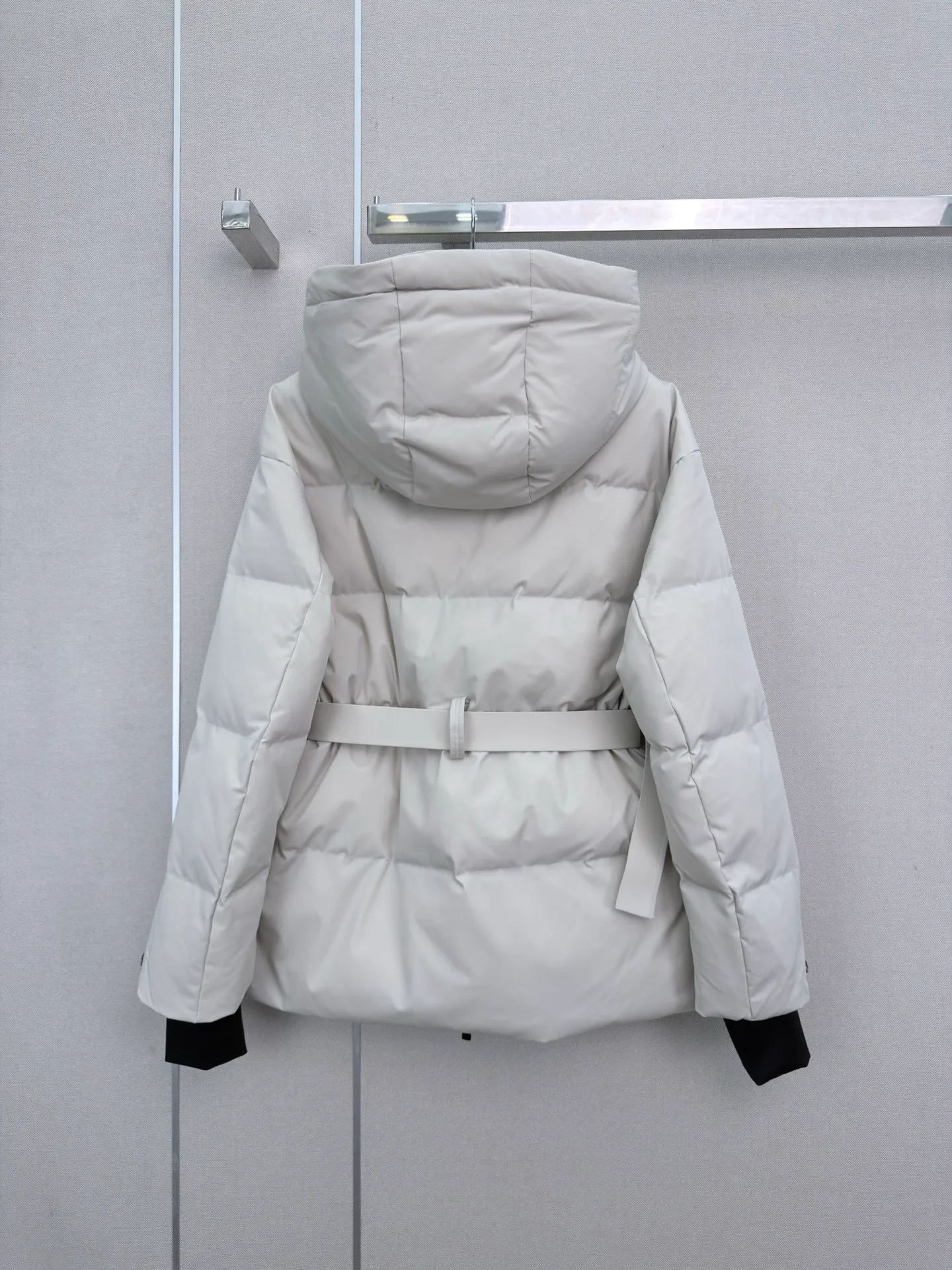 Women's Jackets And Down Jackets PRADA 18023491