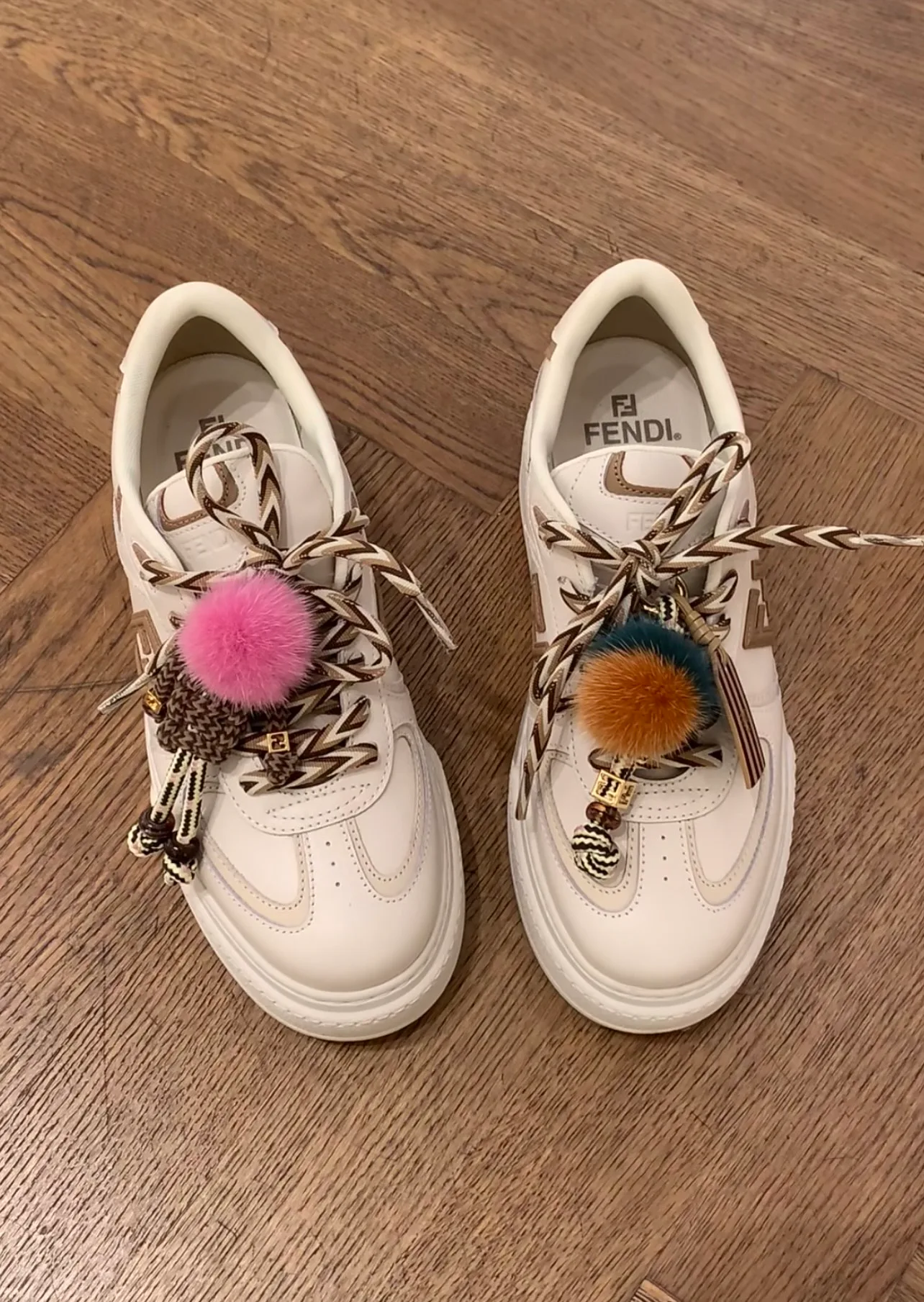 Women's Sneakers FENDI 18080495