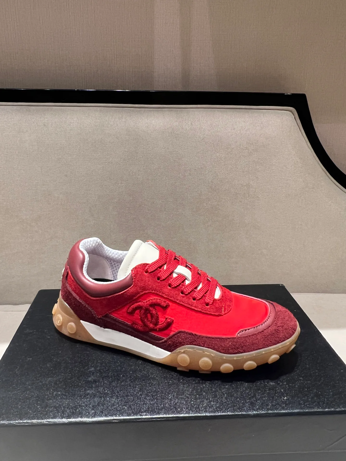 Women's Sneakers CHANEL 18020124