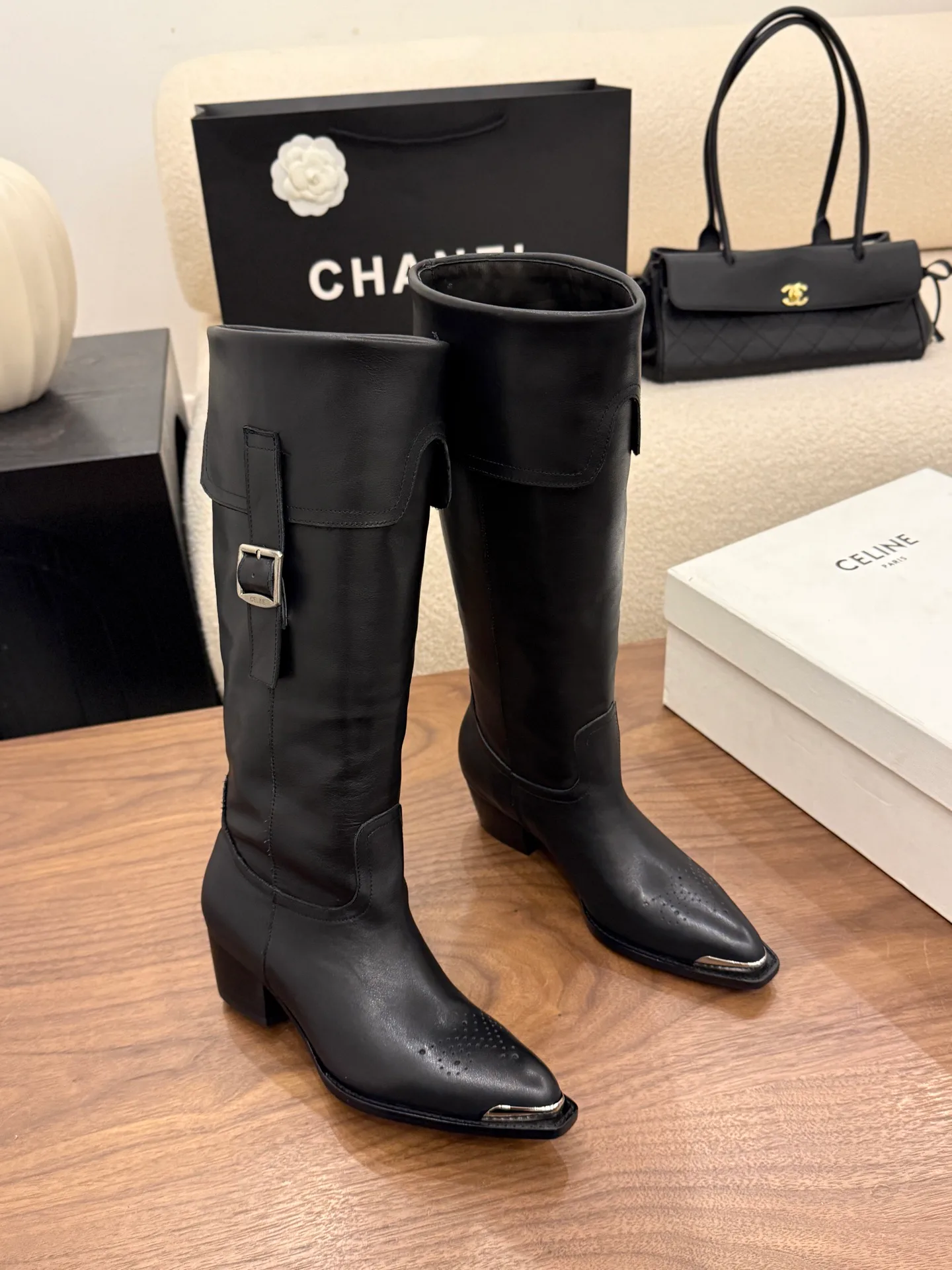 Women's Boots CELINE 18442318