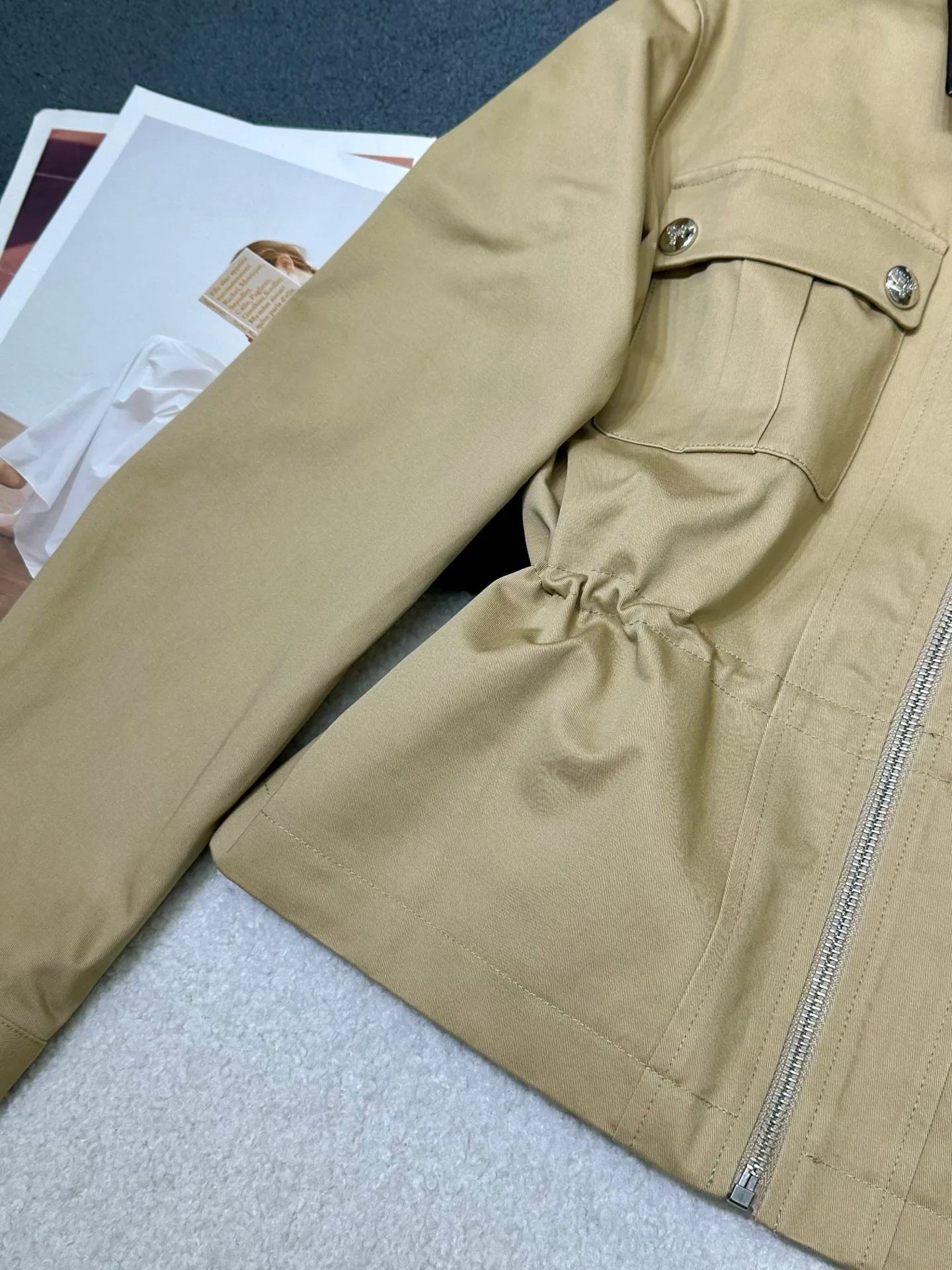 Women's Jackets And Down Jackets PRADA 18331680